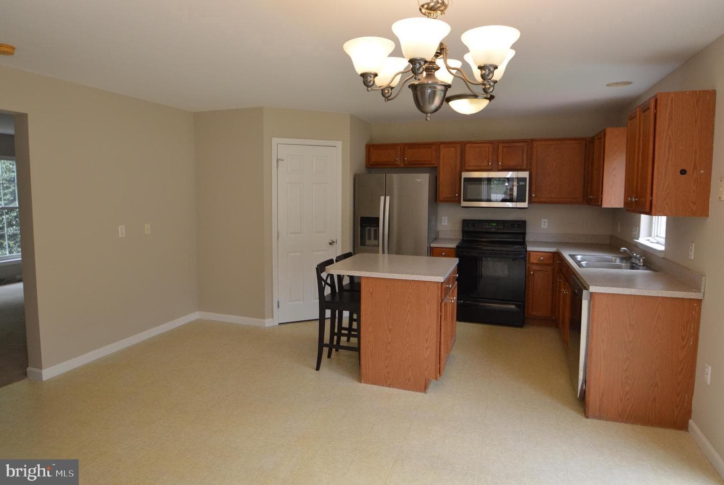 247 Harvard Avenue photo 14
