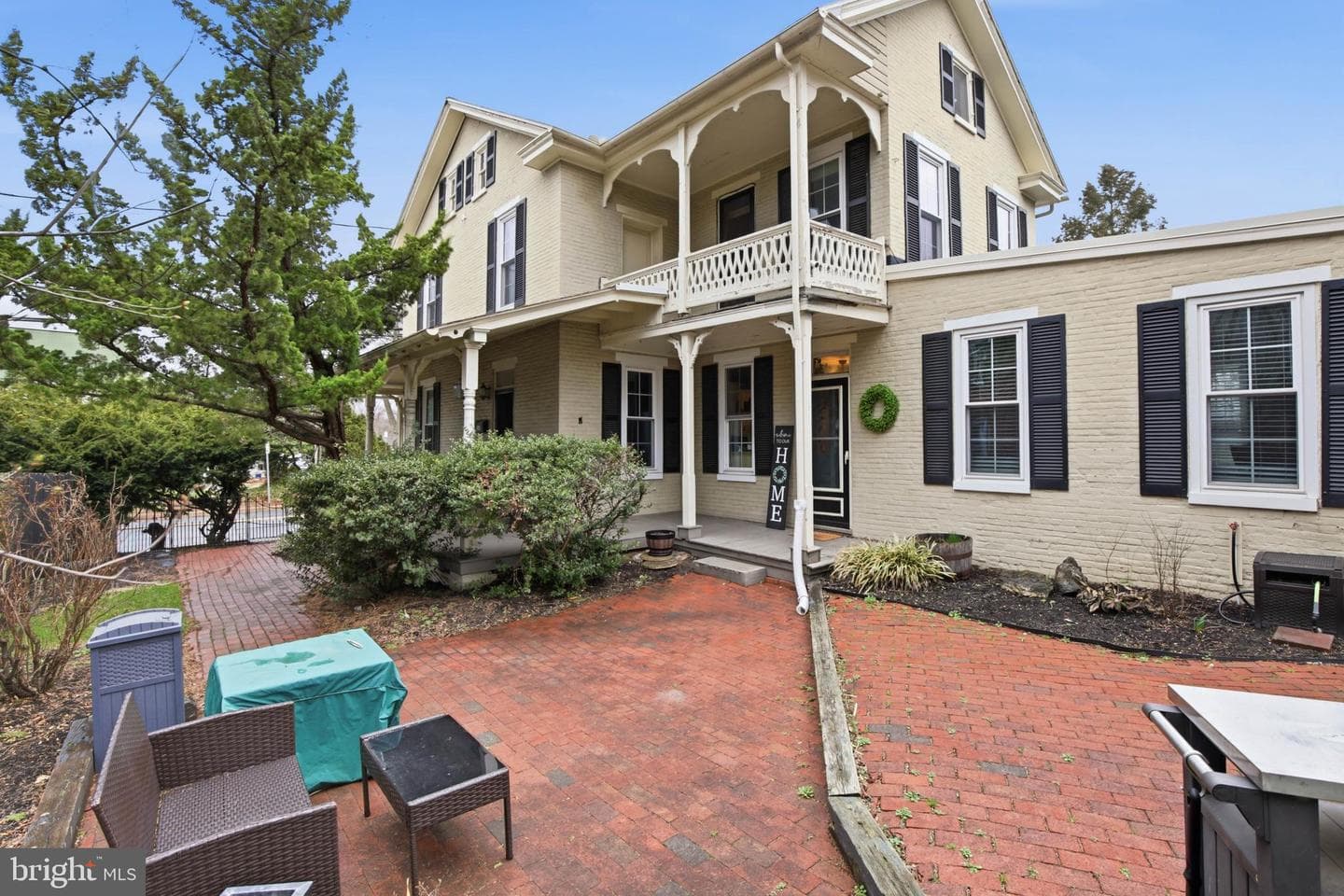334 E High Street