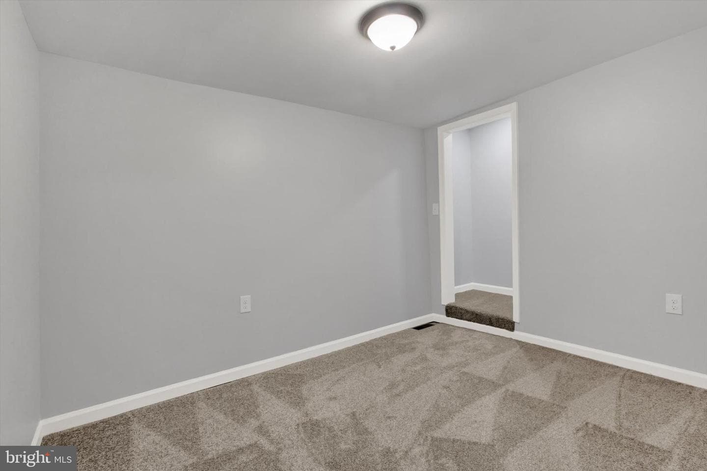 308 Avenue Q photo 15