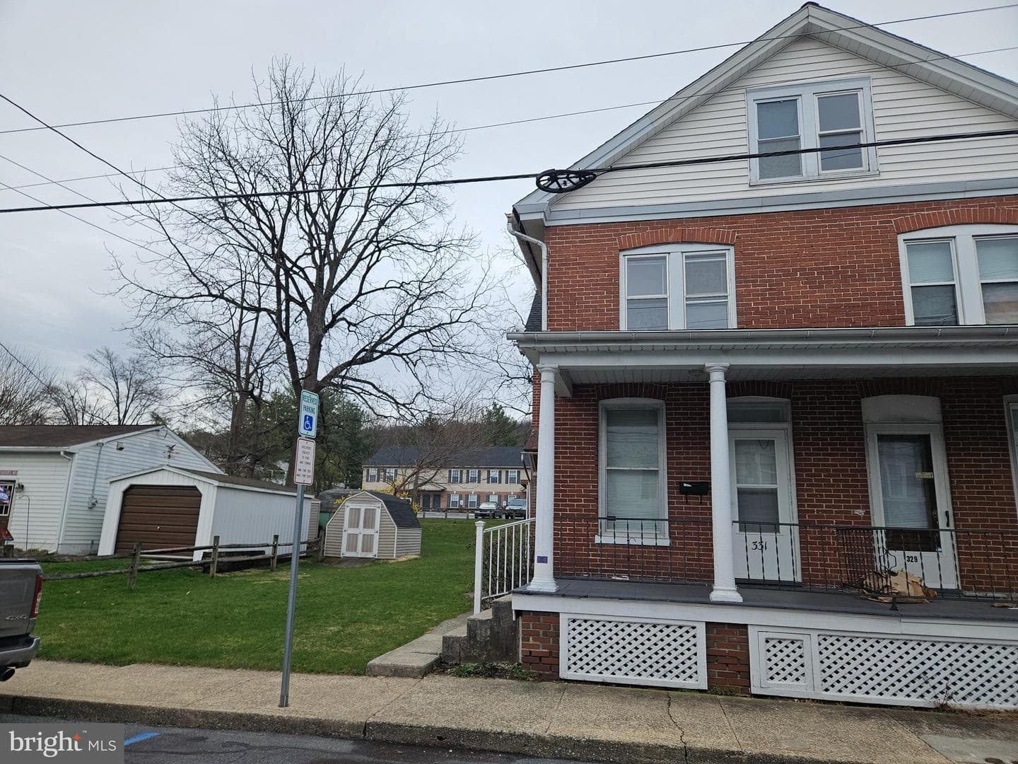 331 Washington Avenue photo 2