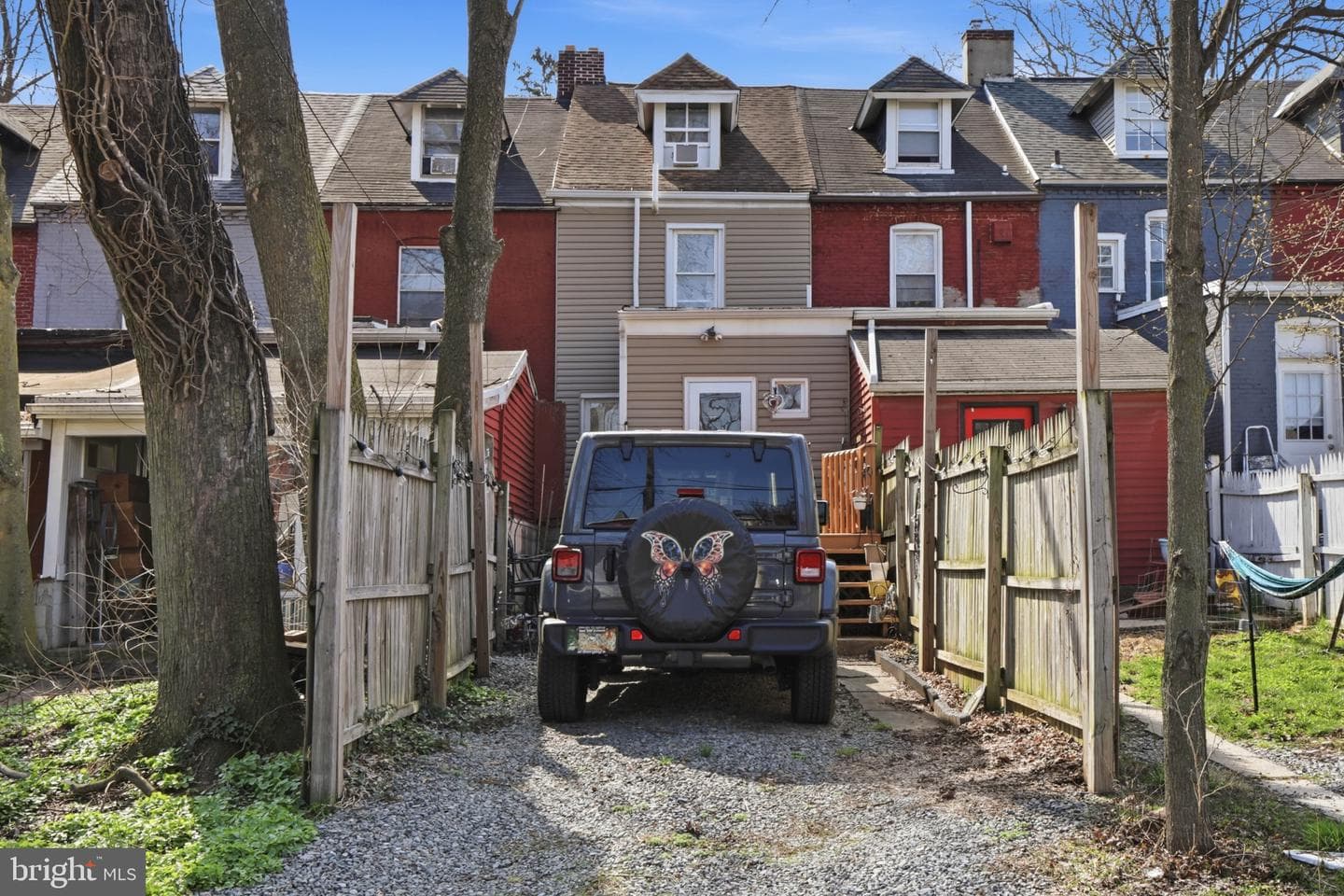 343 E Marion Street photo 16