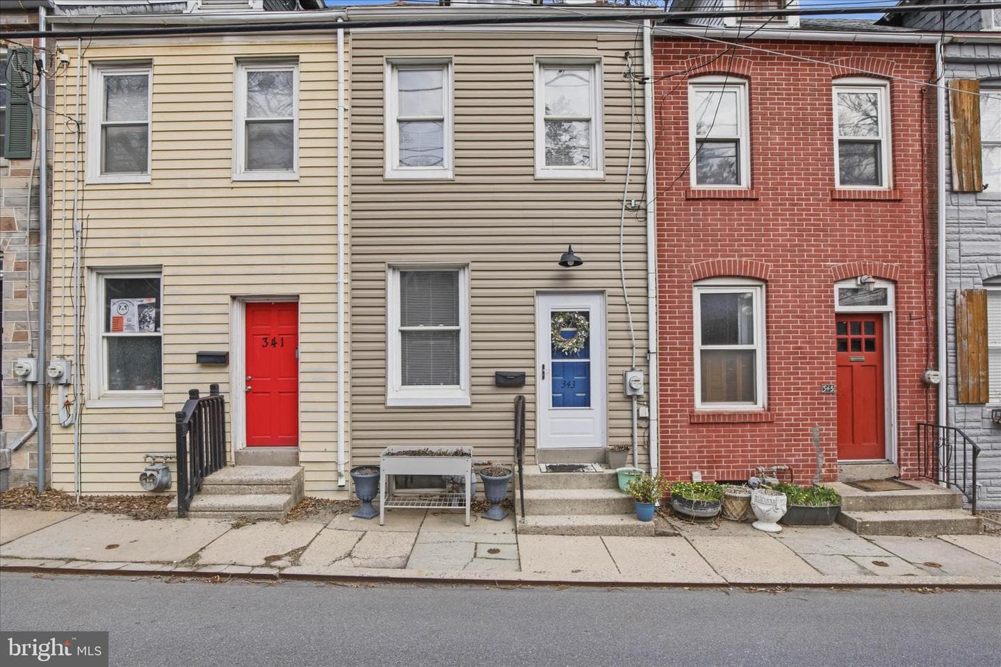 343 E Marion Street photo 3