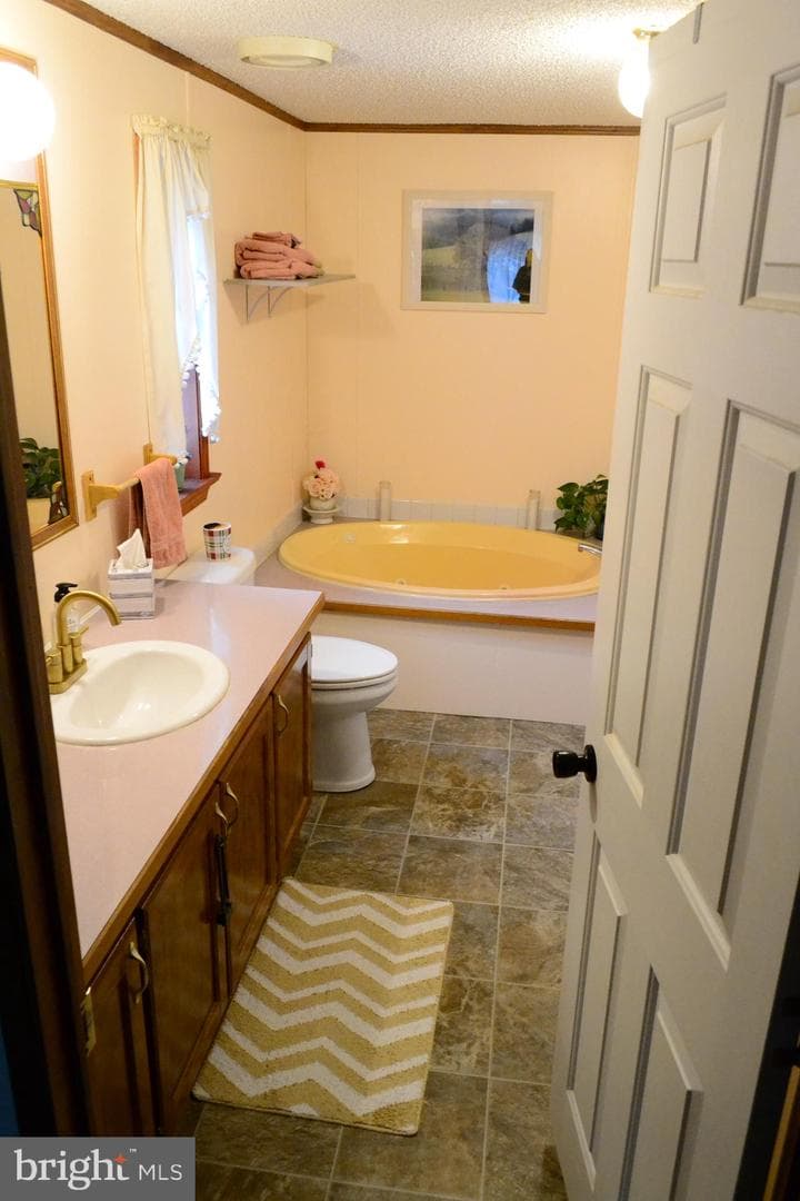 105 Bridlewood Court S photo 10