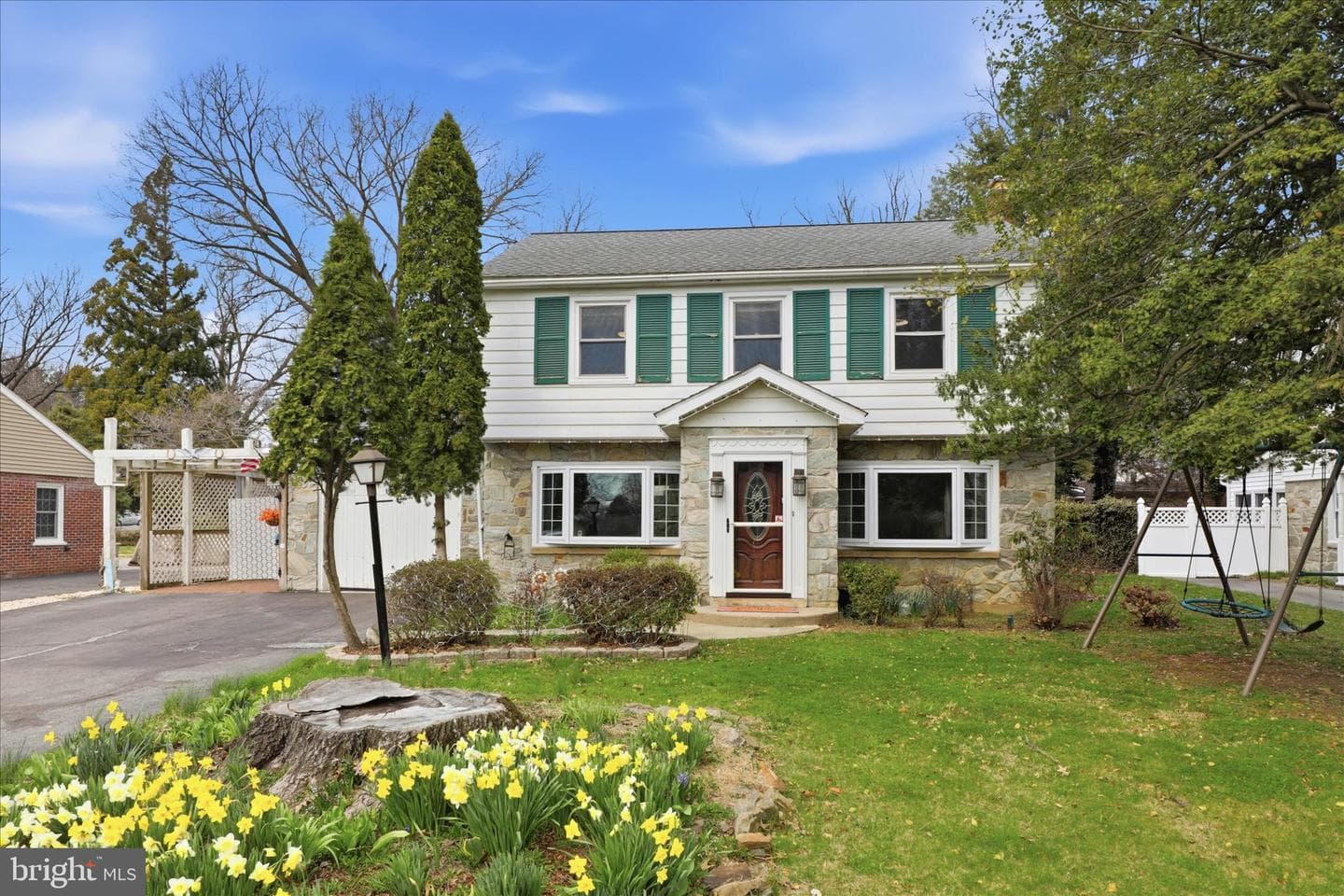115 E Roseville Road photo 4