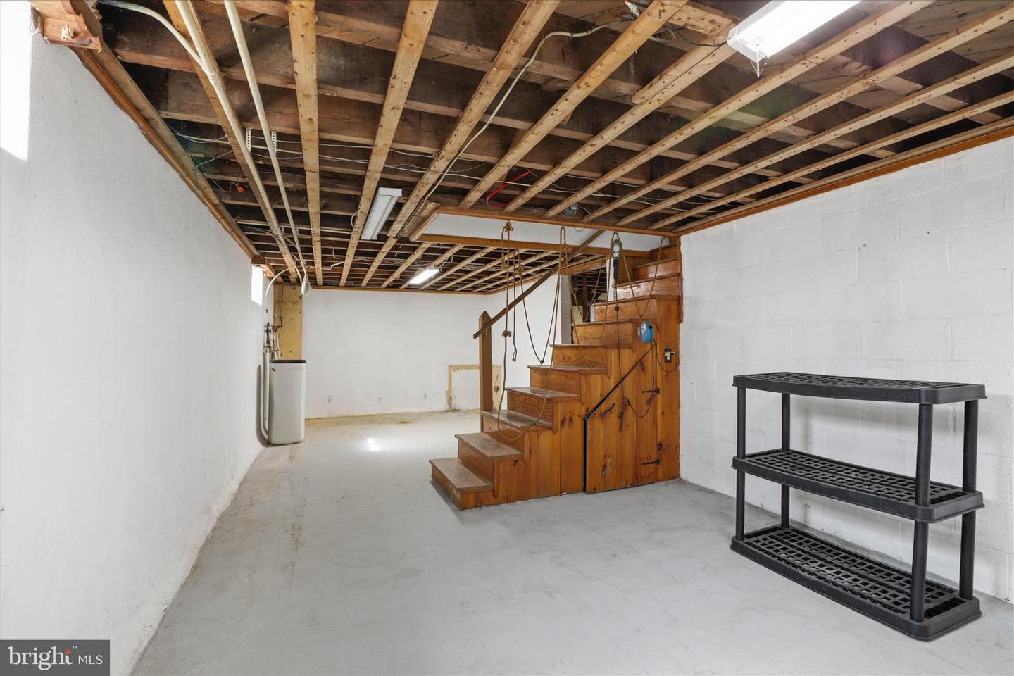 115 E Roseville Road photo 40