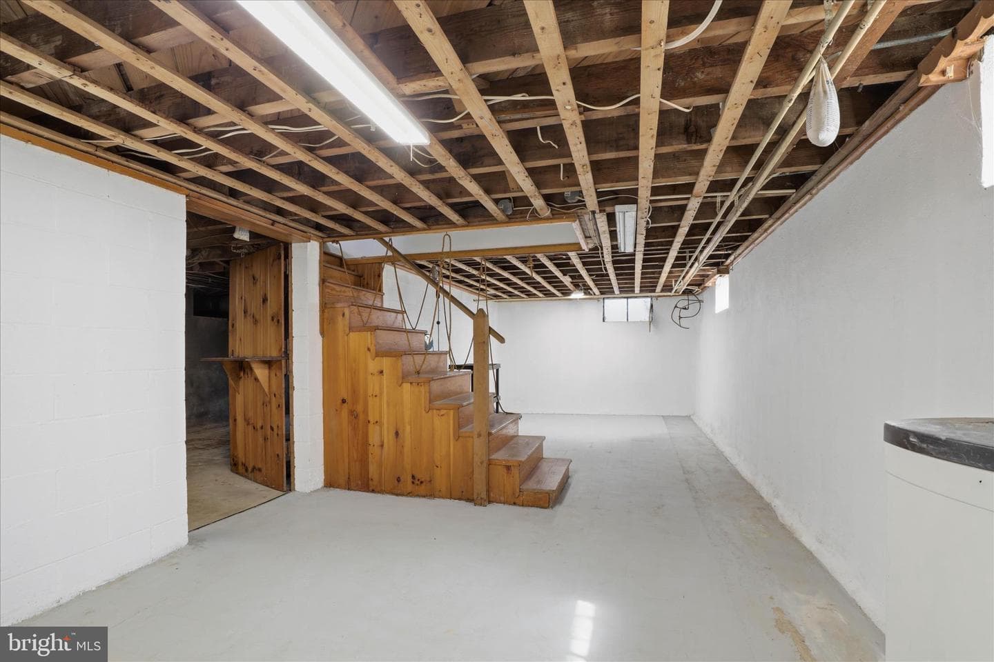 115 E Roseville Road photo 41