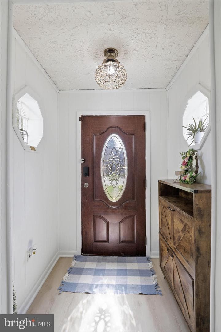 115 E Roseville Road photo 5