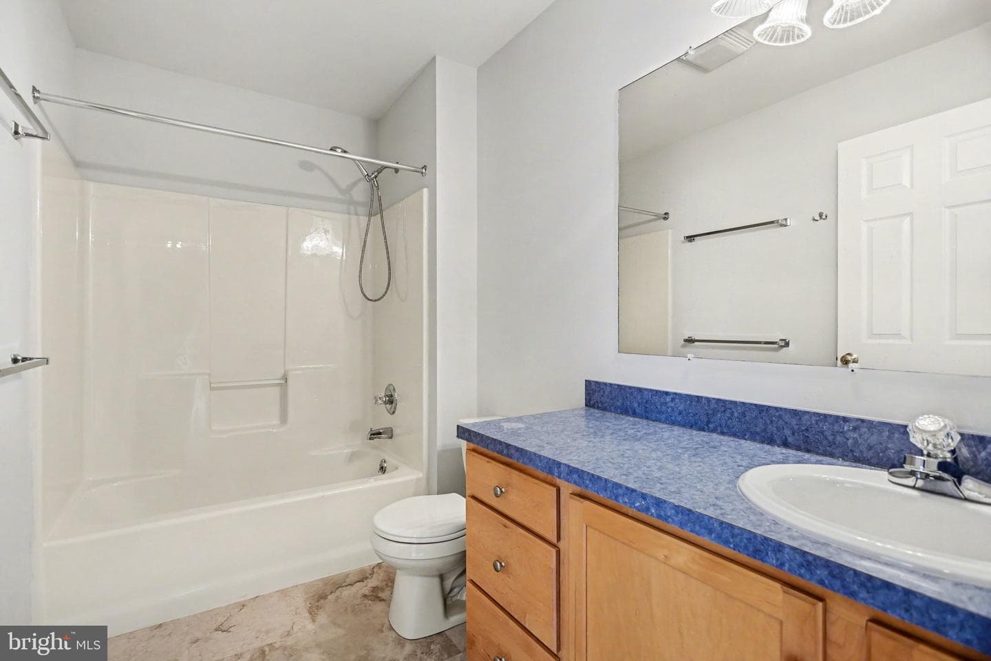 476 Hillside Drive photo 17