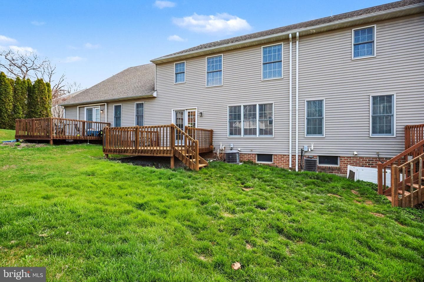 476 Hillside Drive photo 31