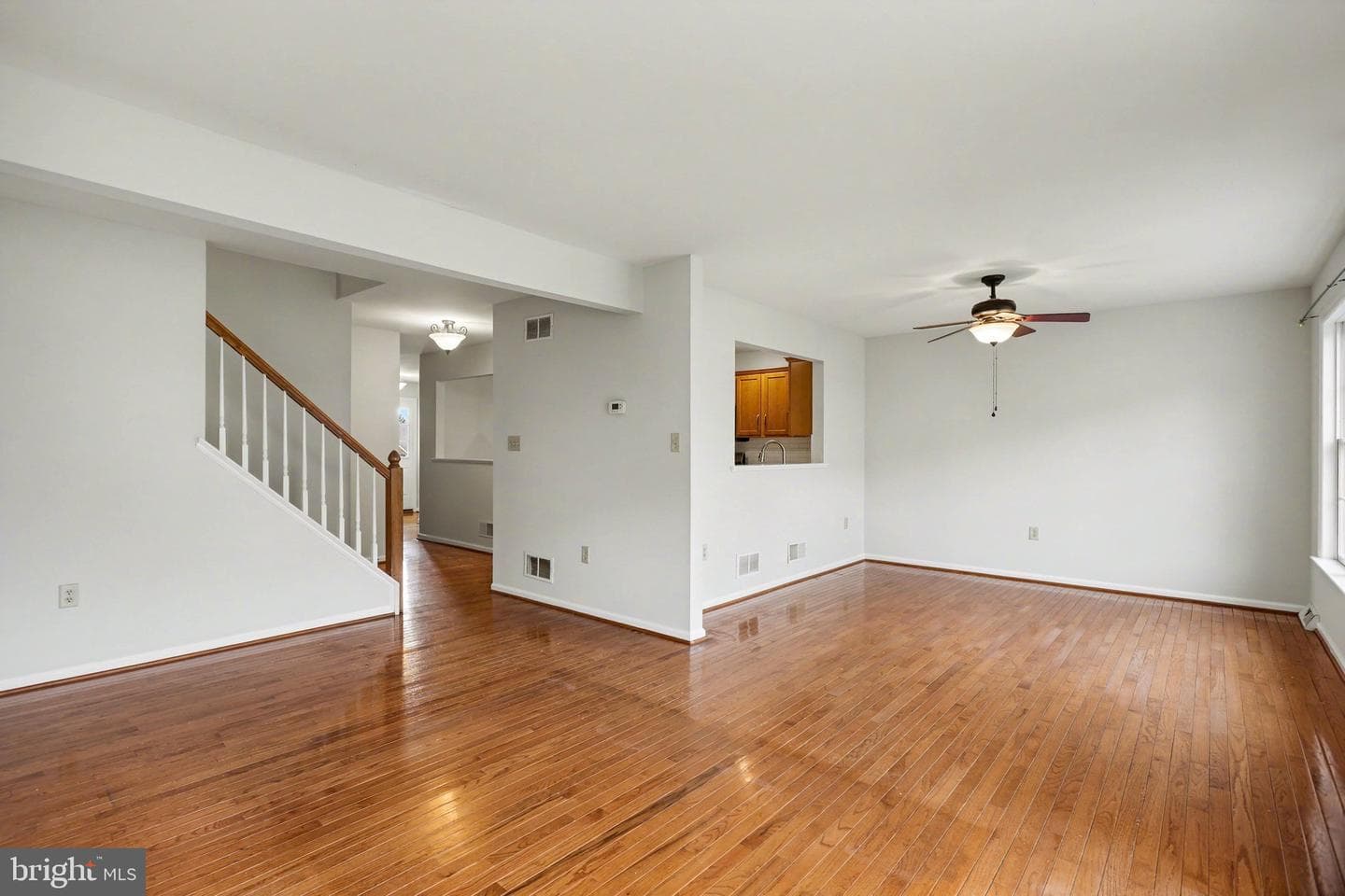 476 Hillside Drive photo 7
