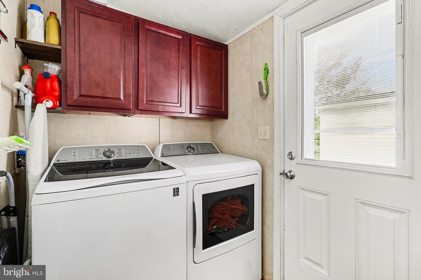 106 Madge Drive photo 24