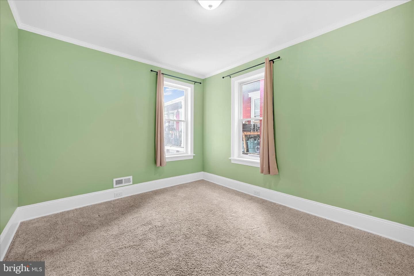 227 N 3rd Street photo 17