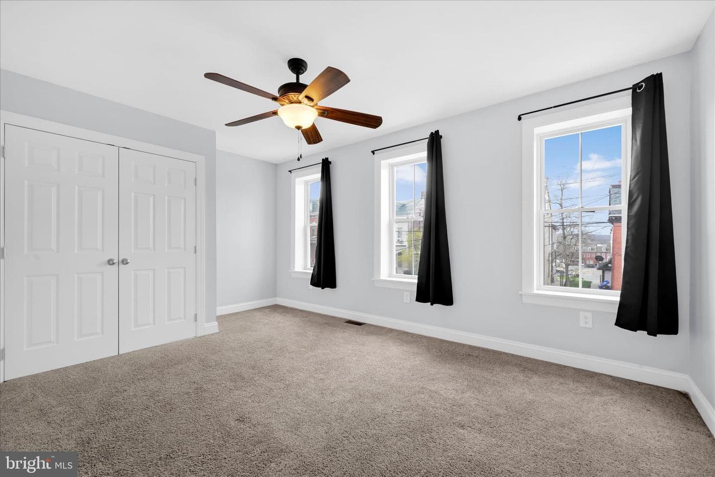 227 N 3rd Street photo 19