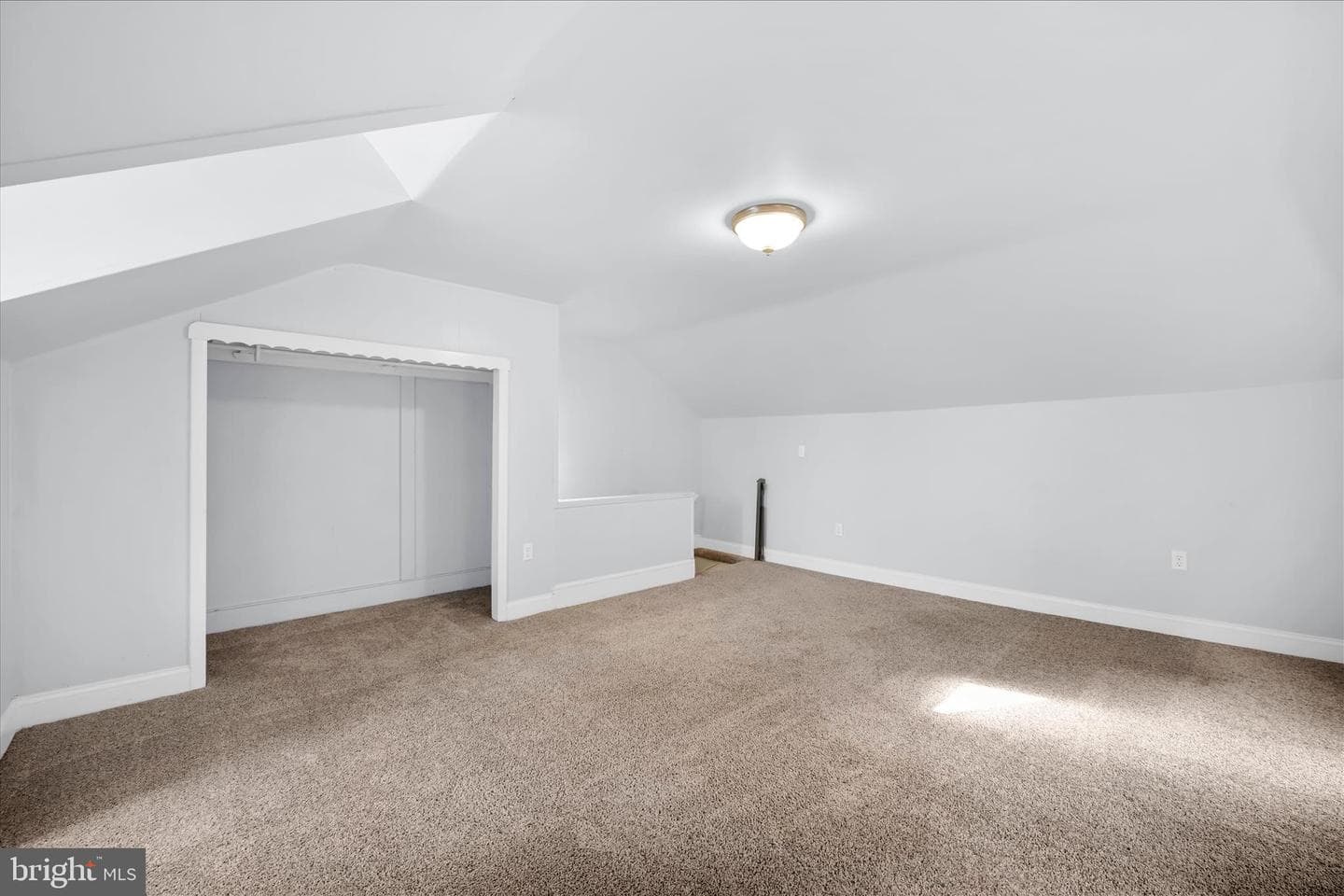 227 N 3rd Street photo 22