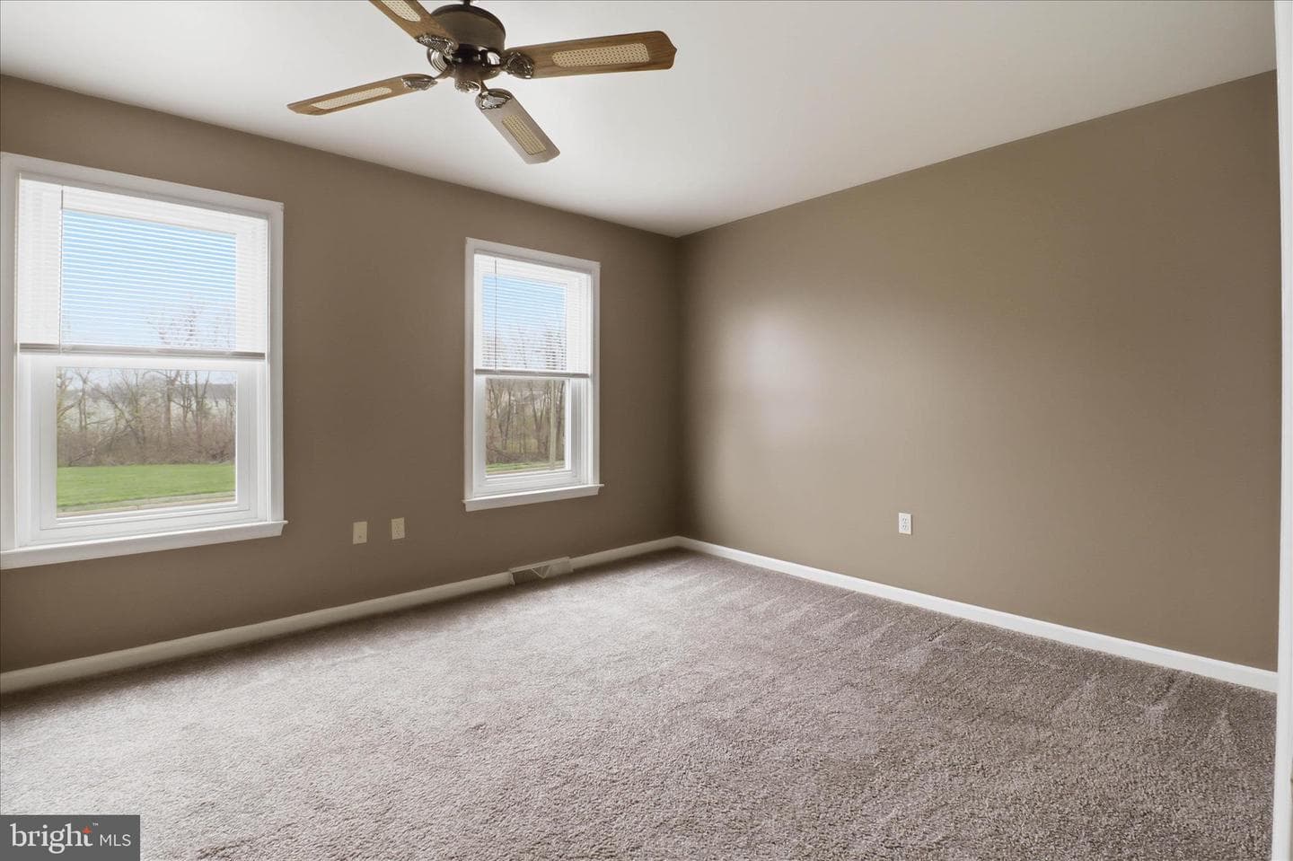 129 Carriage House Drive photo 16