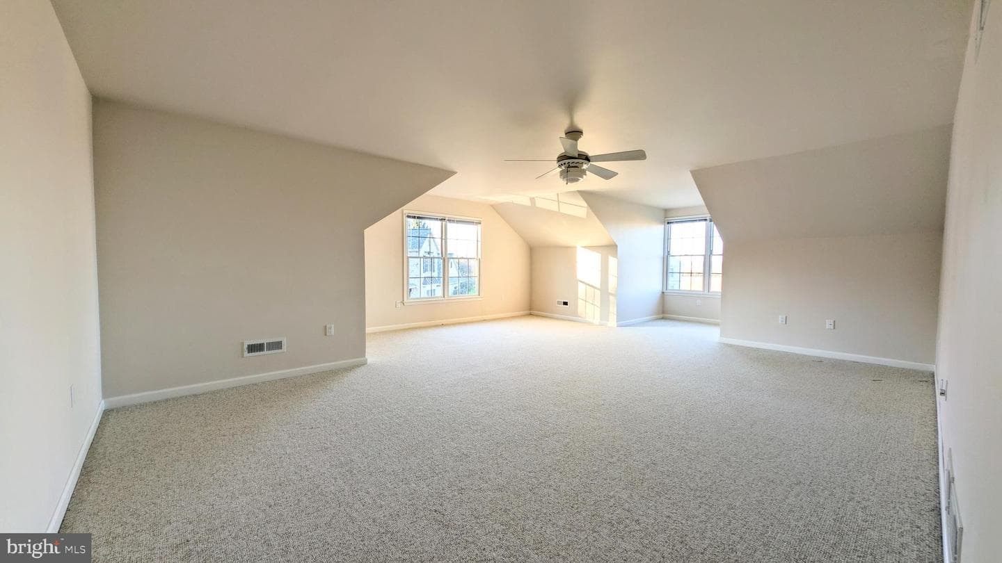 314 Portland Place photo 16