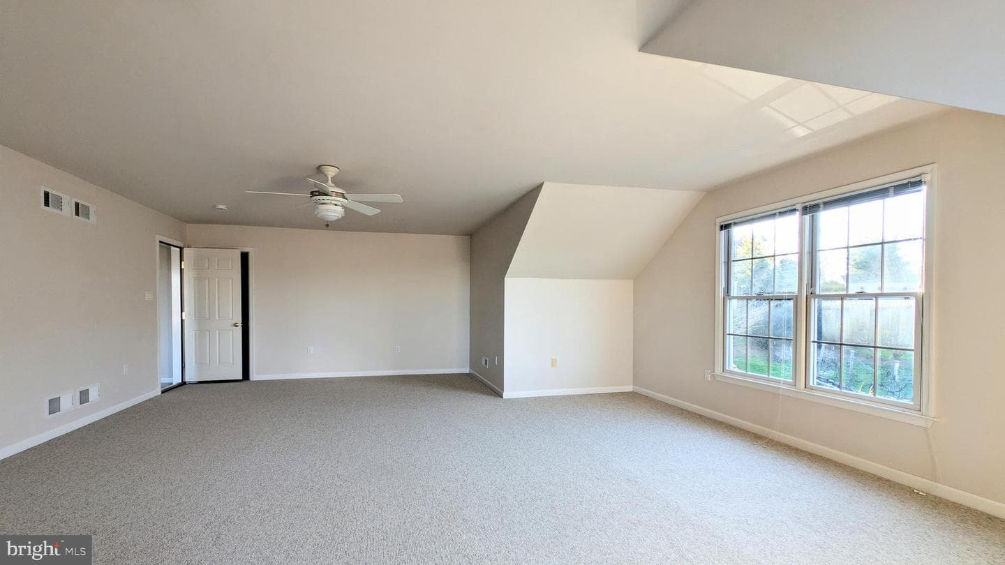 314 Portland Place photo 17