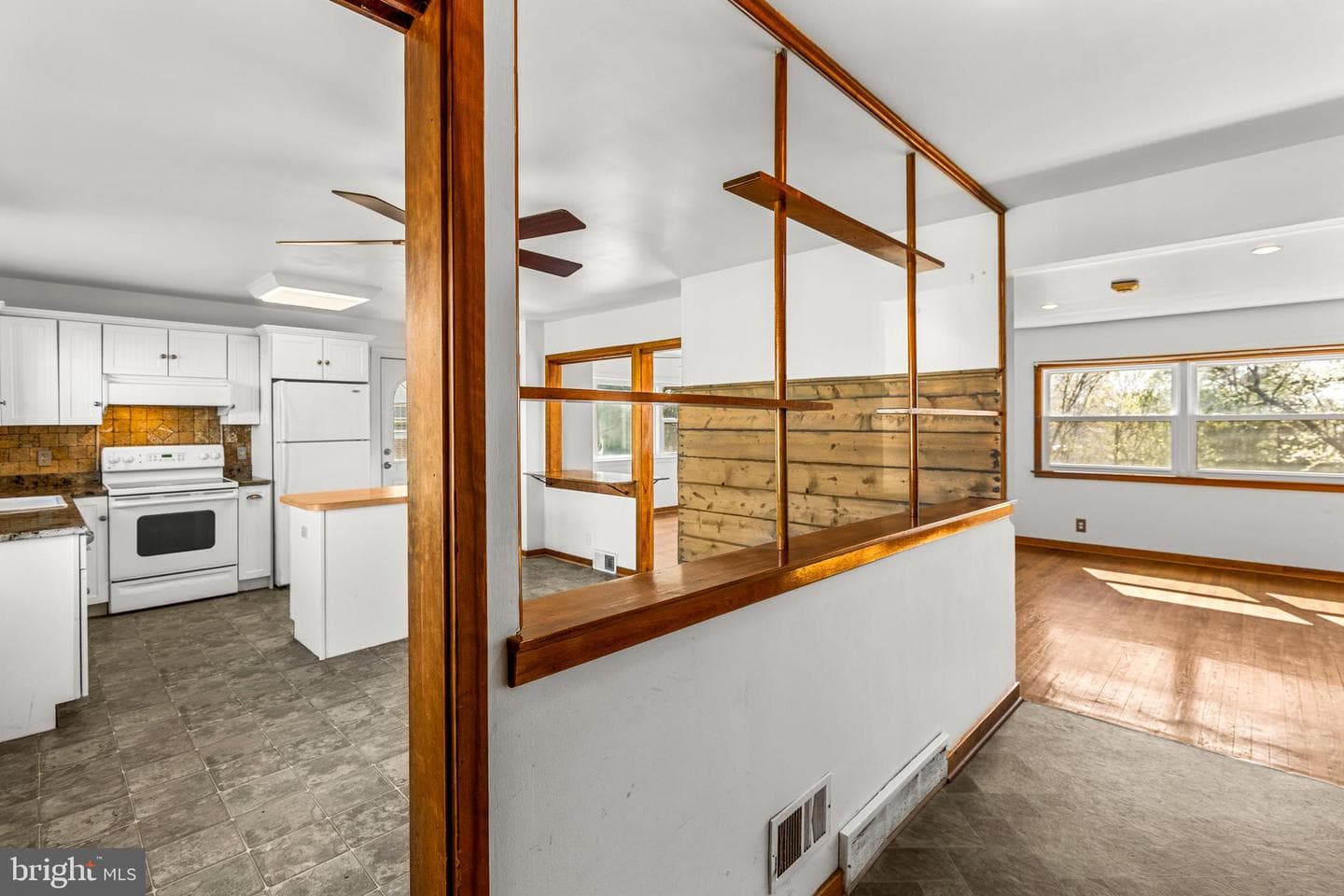 188 Hillcrest Road photo 13