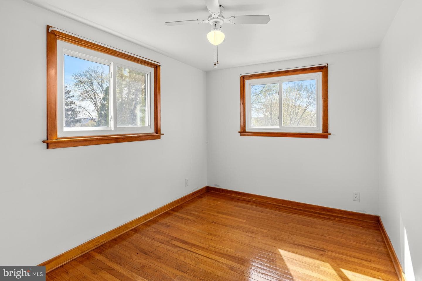 188 Hillcrest Road photo 19