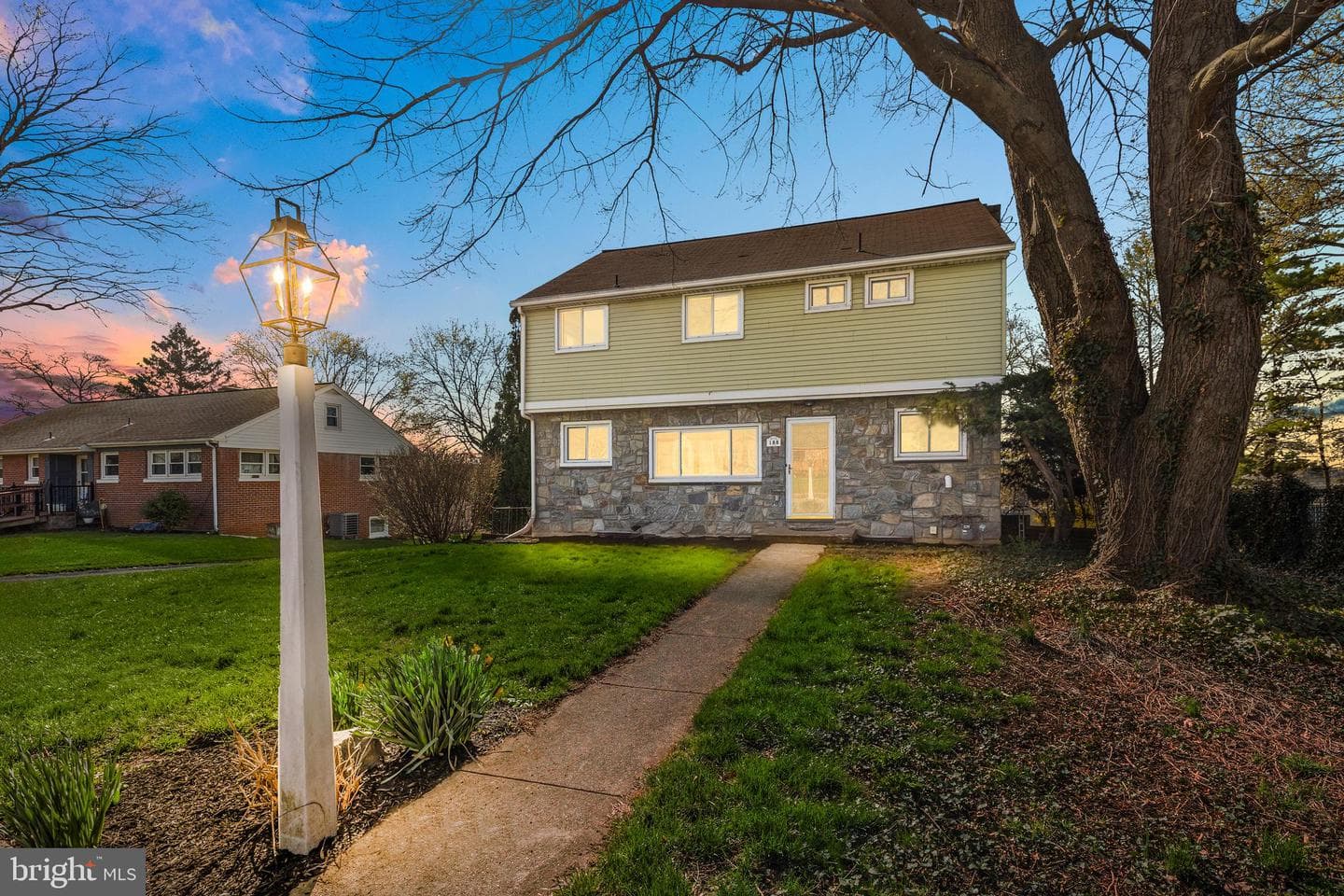 188 Hillcrest Road photo 2