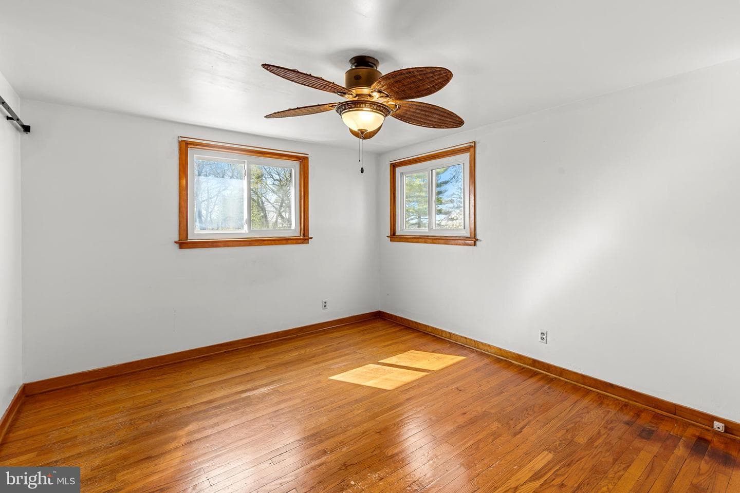 188 Hillcrest Road photo 21