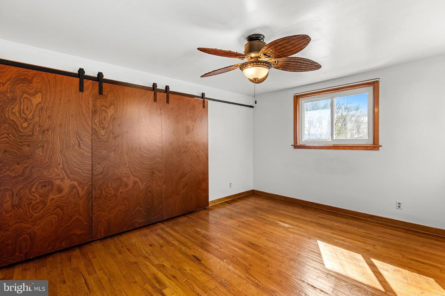 188 Hillcrest Road photo 22
