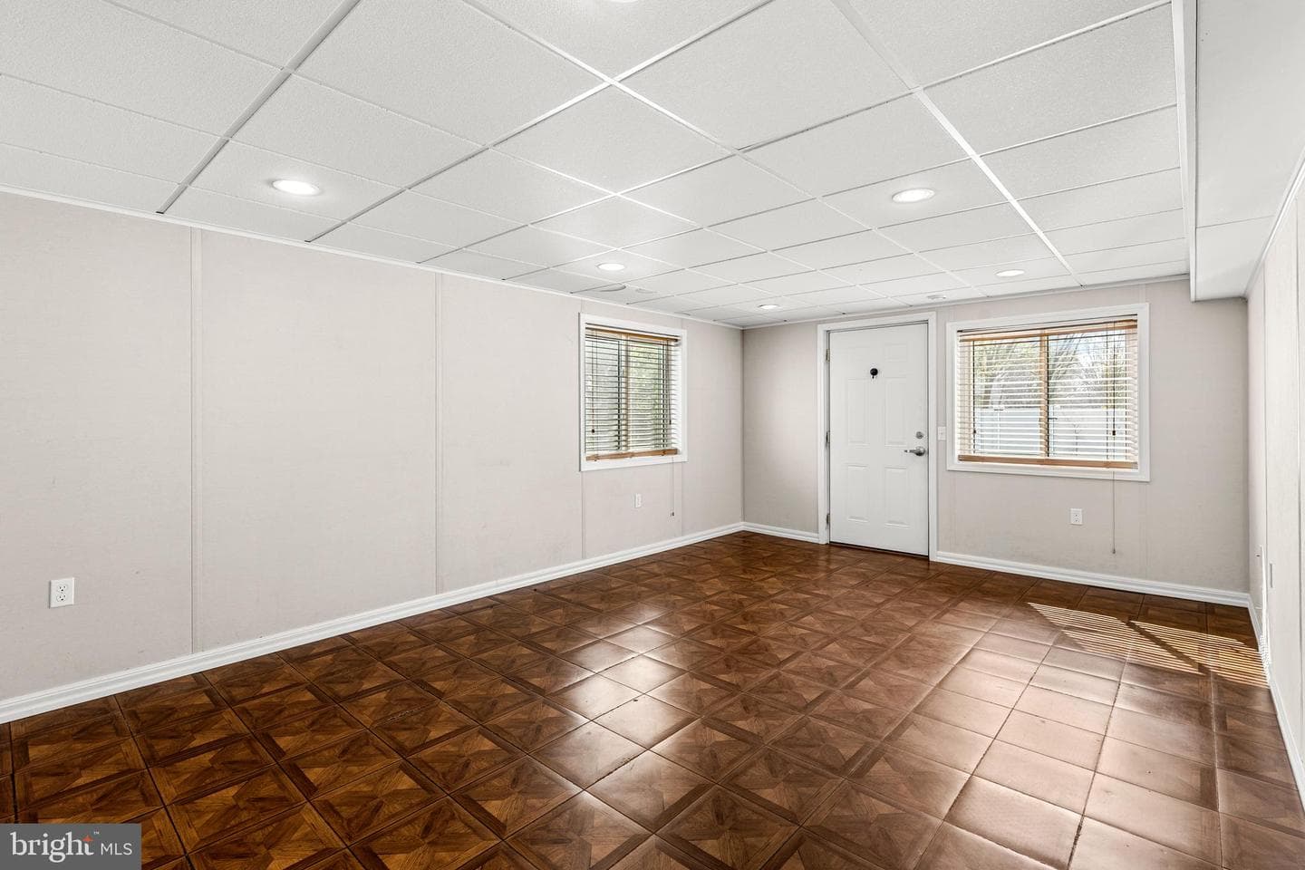 188 Hillcrest Road photo 29