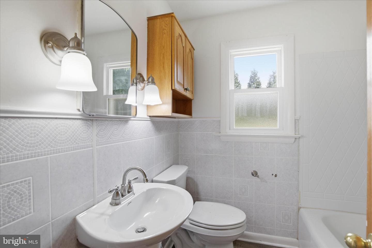 319 Dahlia Road photo 12