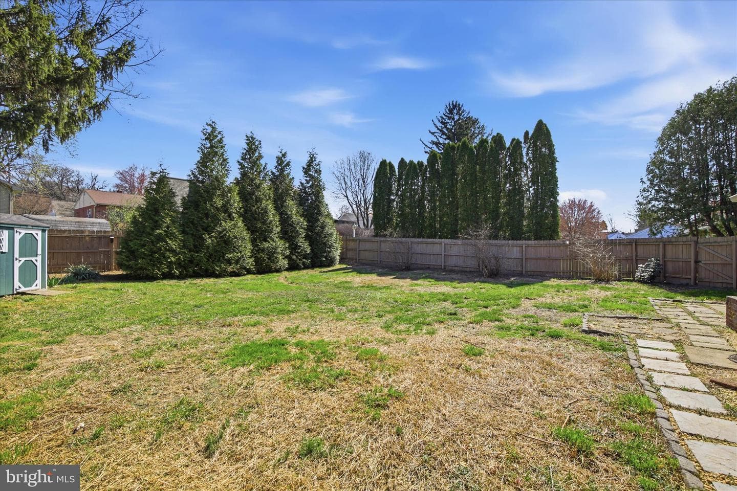 319 Dahlia Road photo 19