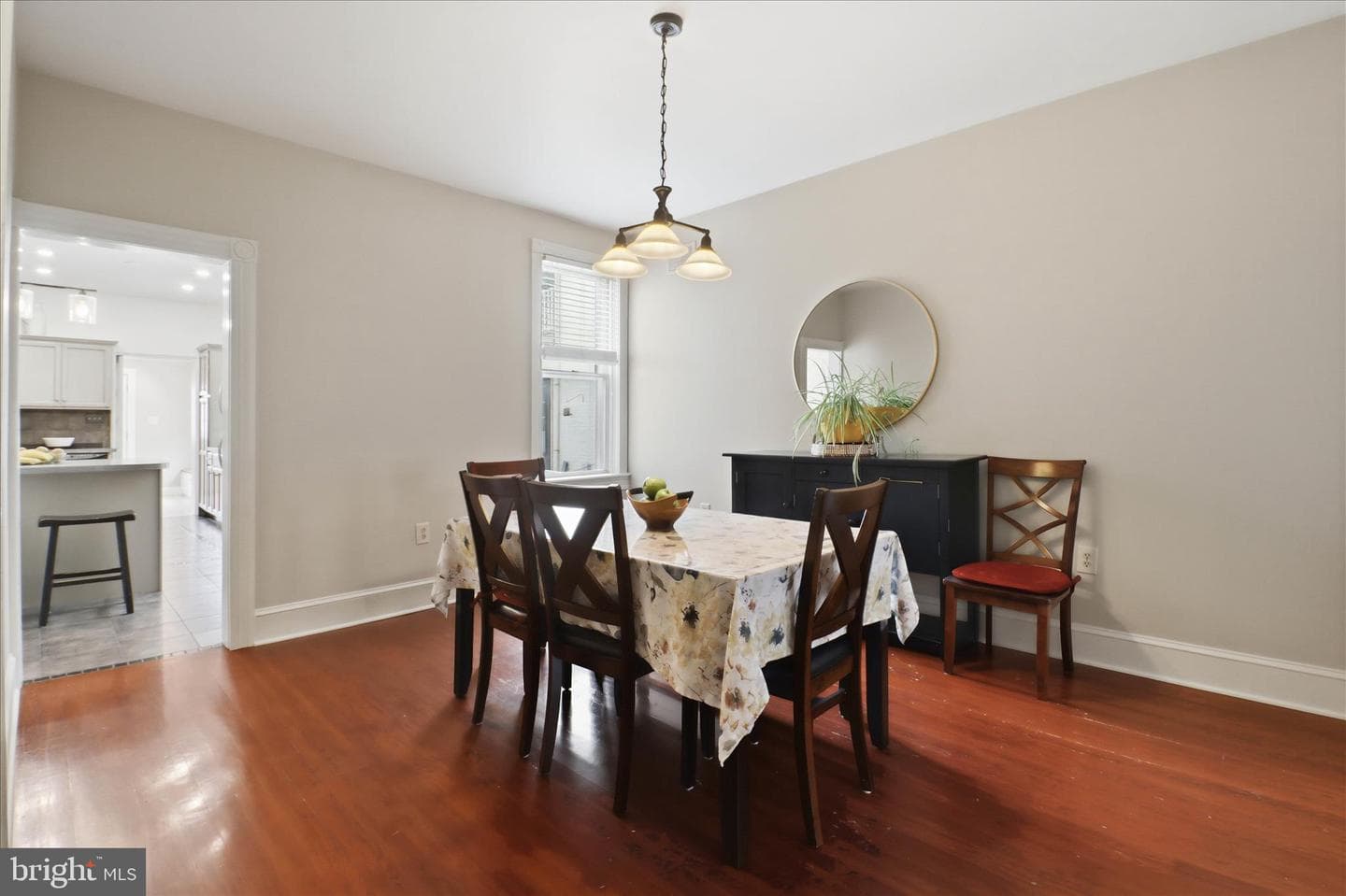 418 E Ross Street photo 17