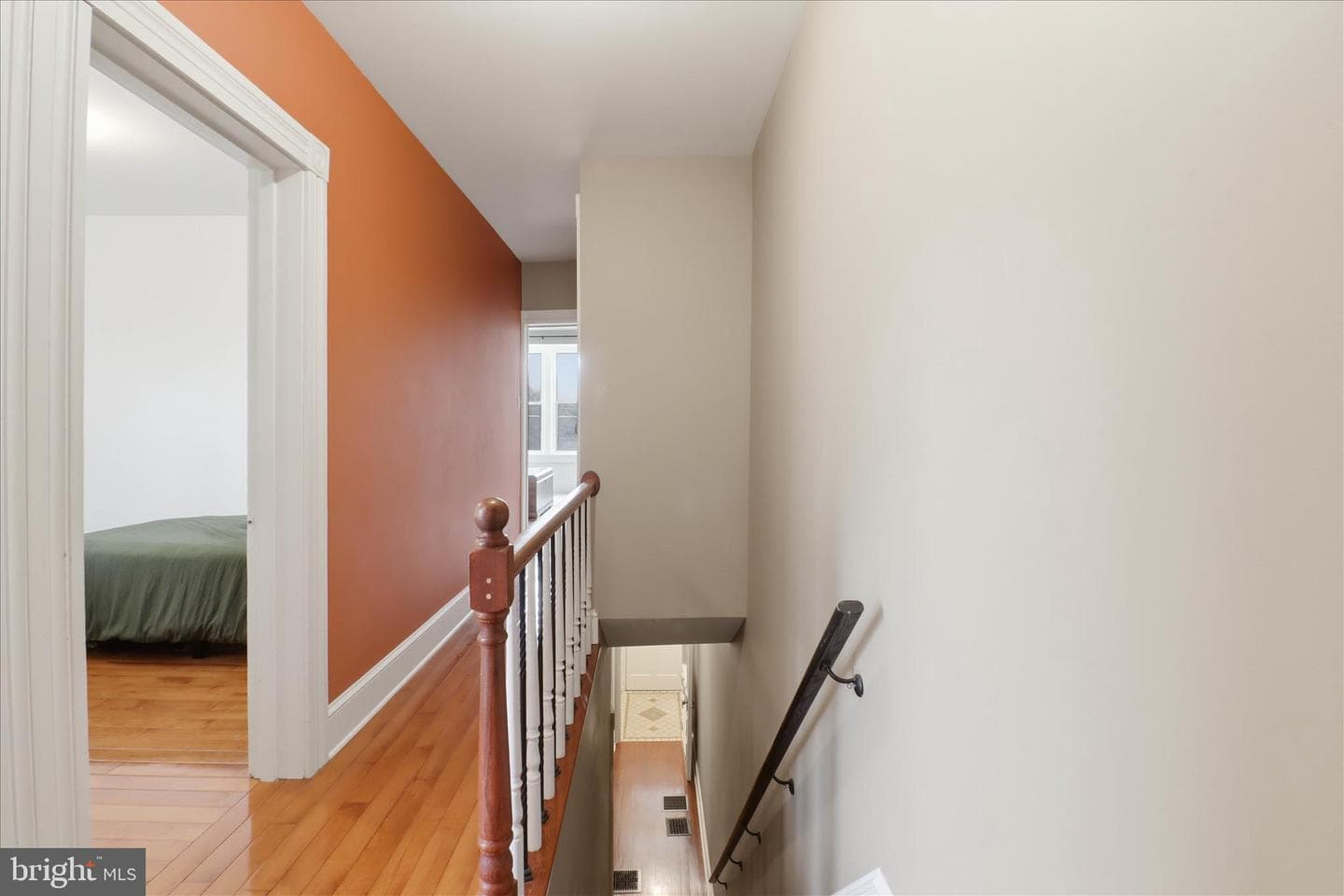 418 E Ross Street photo 26