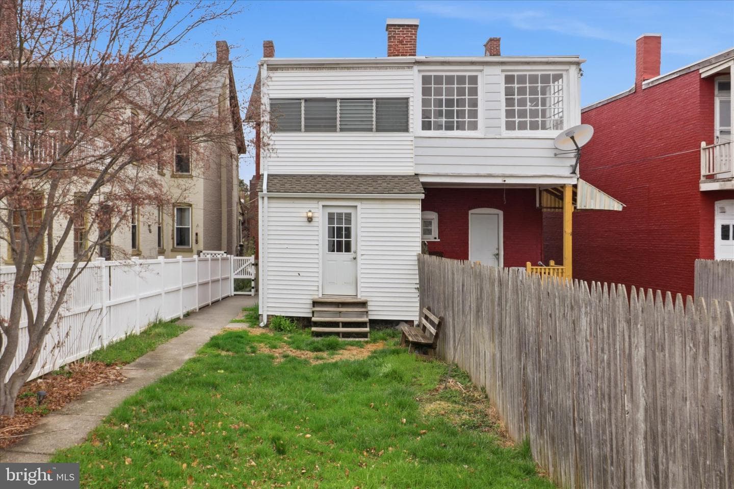 418 E Ross Street photo 45
