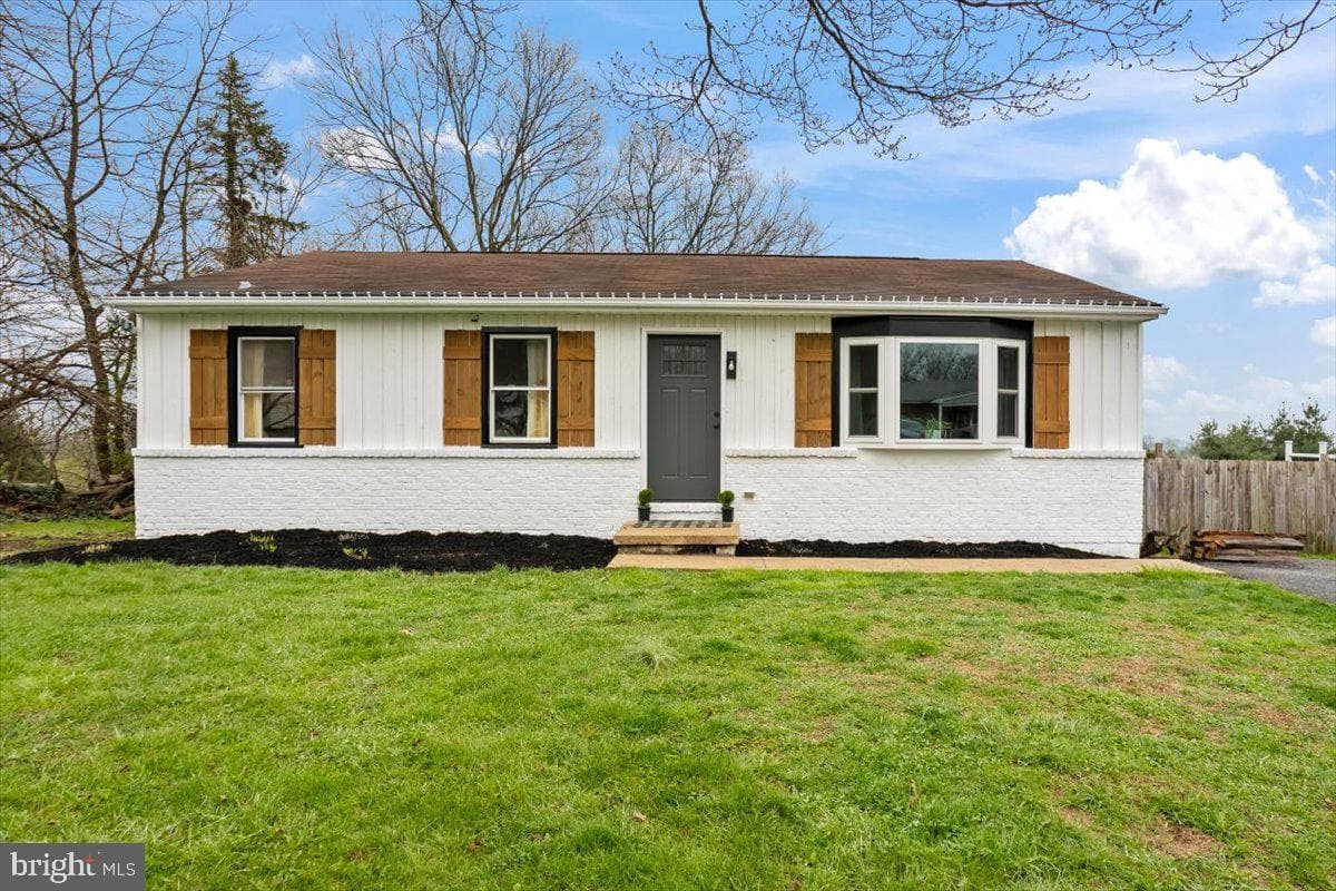 464 W Ridge Road