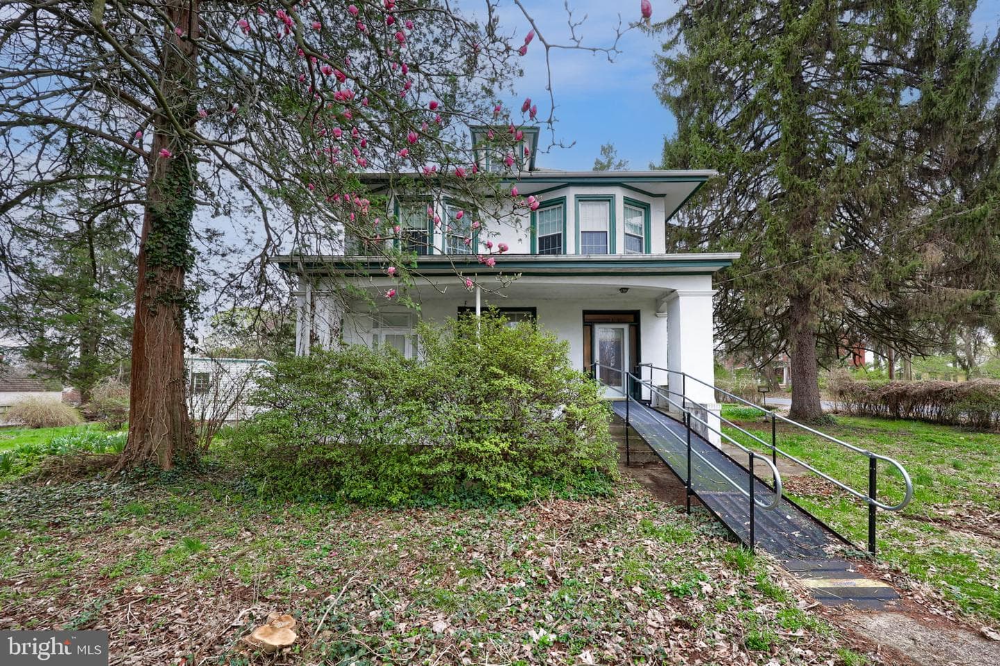 218 Pleasure Road photo 32