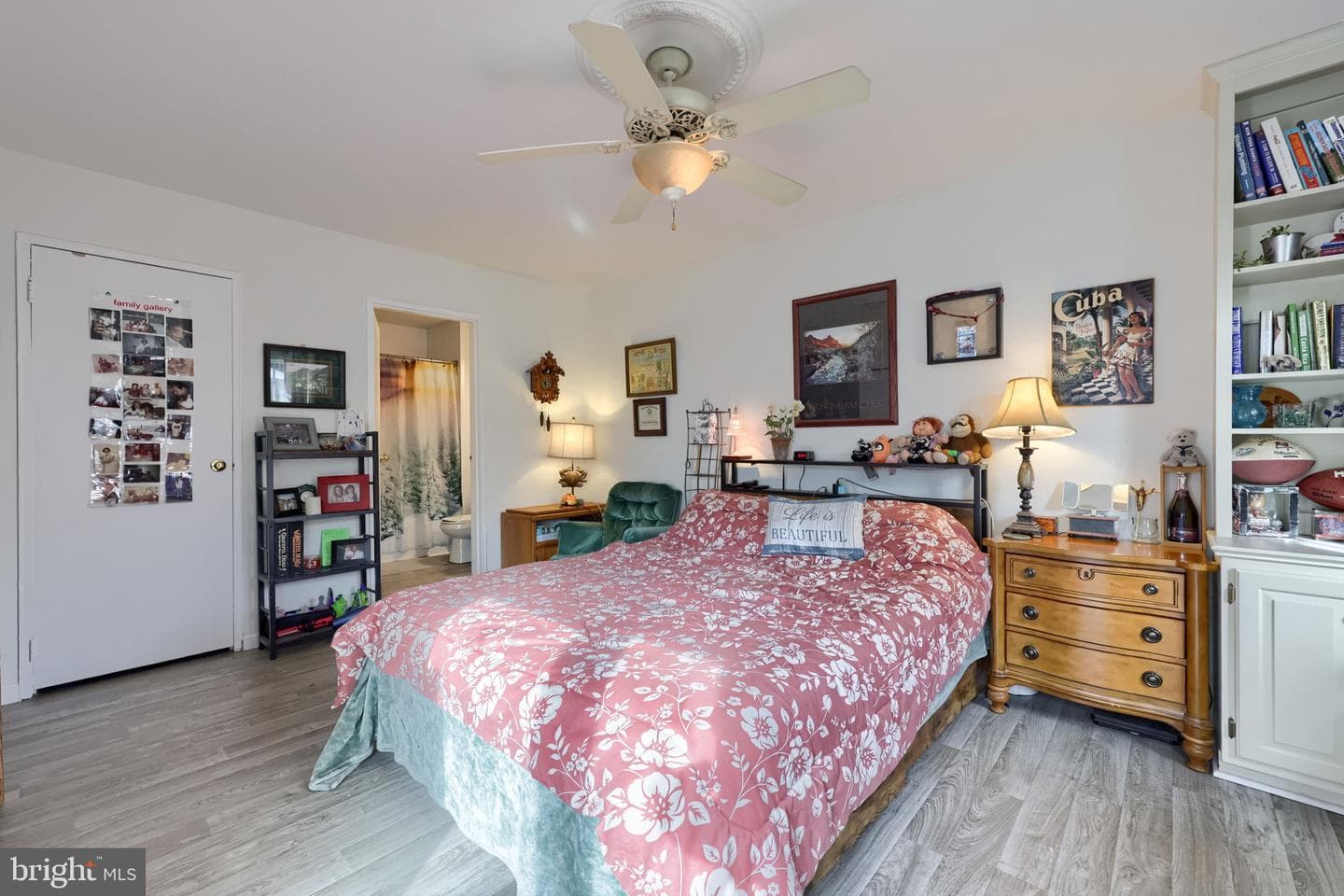 330 Valleybrook Drive photo 11