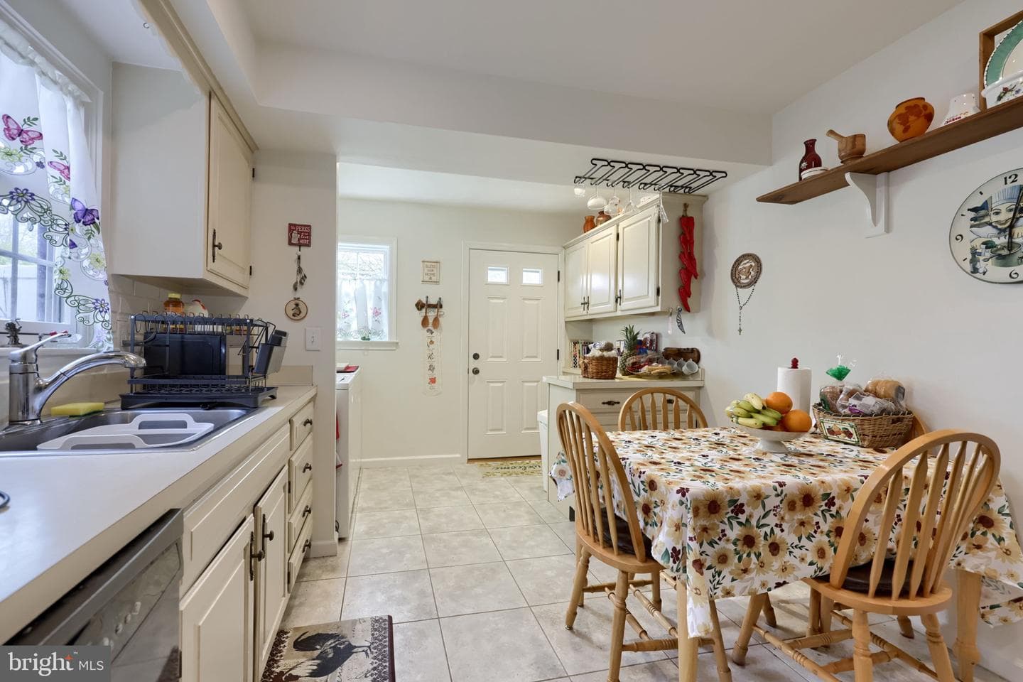 330 Valleybrook Drive photo 6