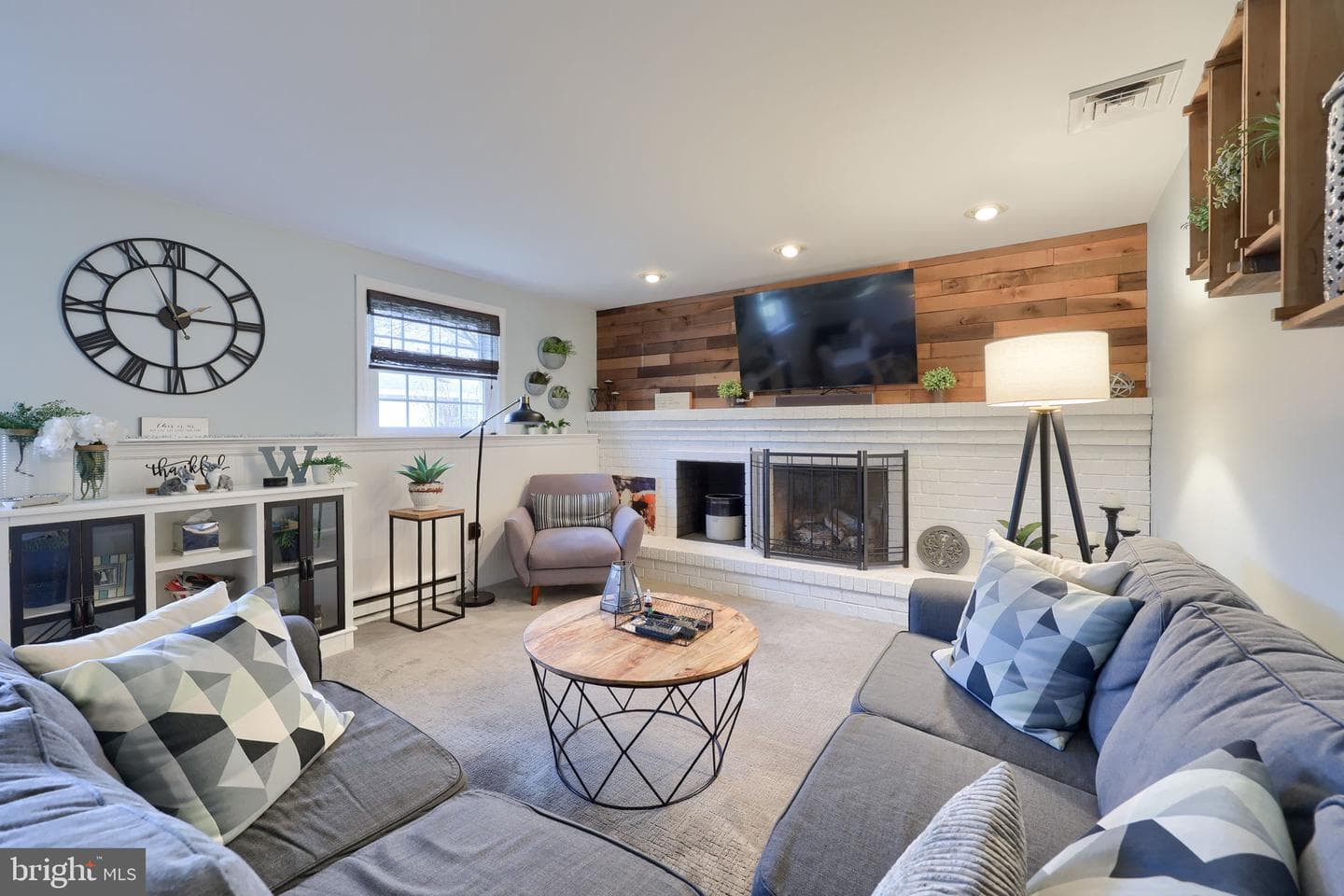 11 Cobblestone Drive photo 17