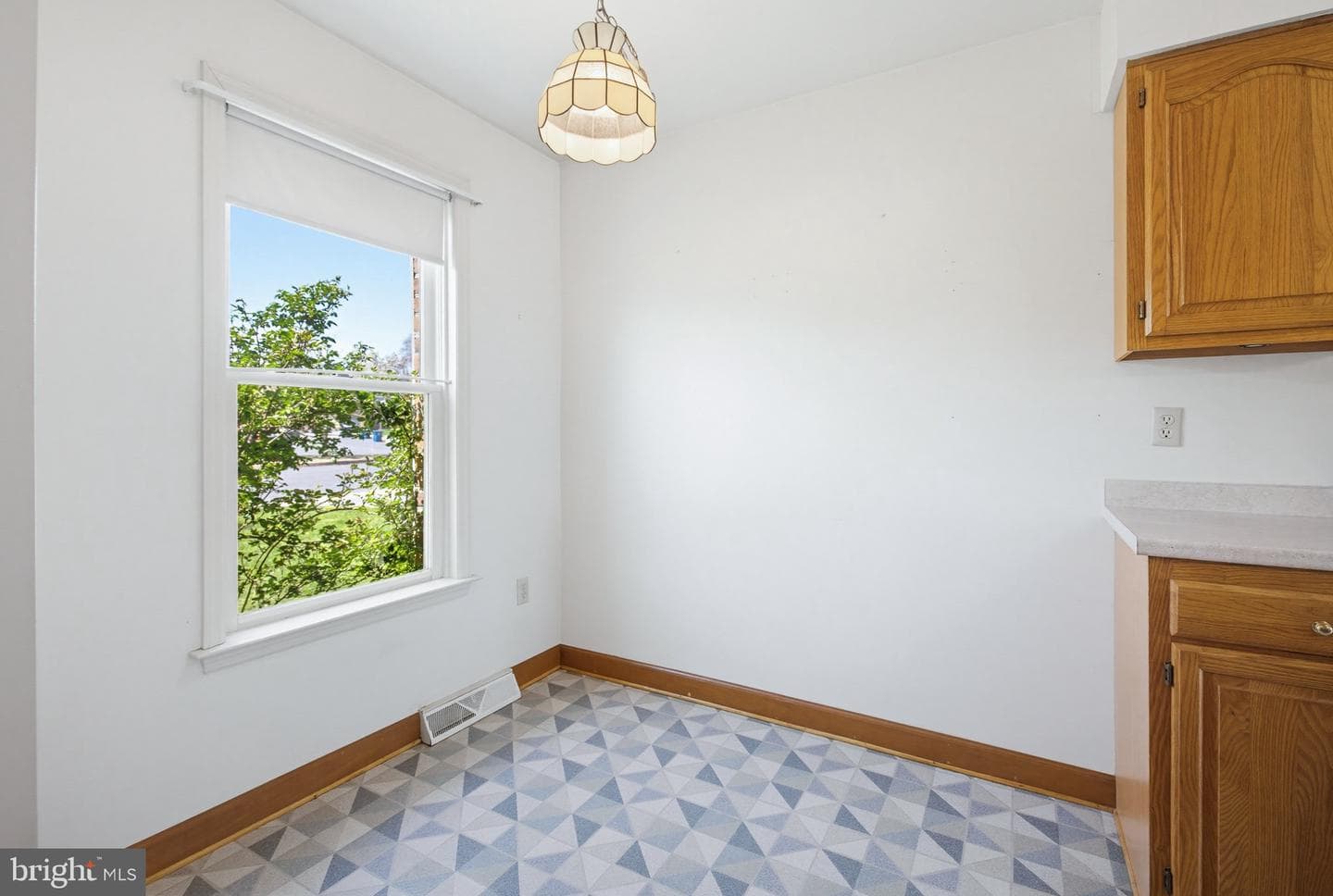 77 Rockford Road photo 11