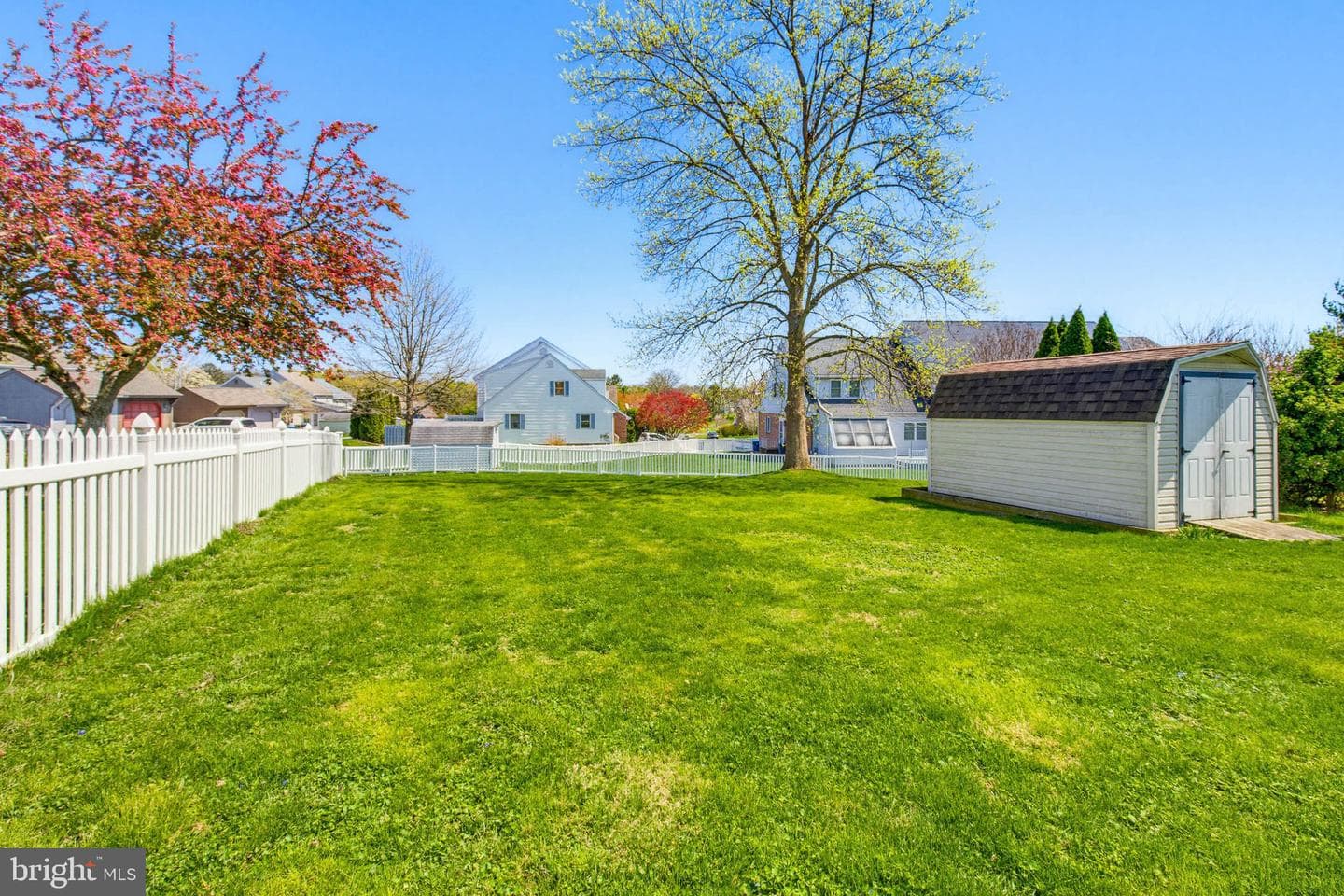 77 Rockford Road photo 37