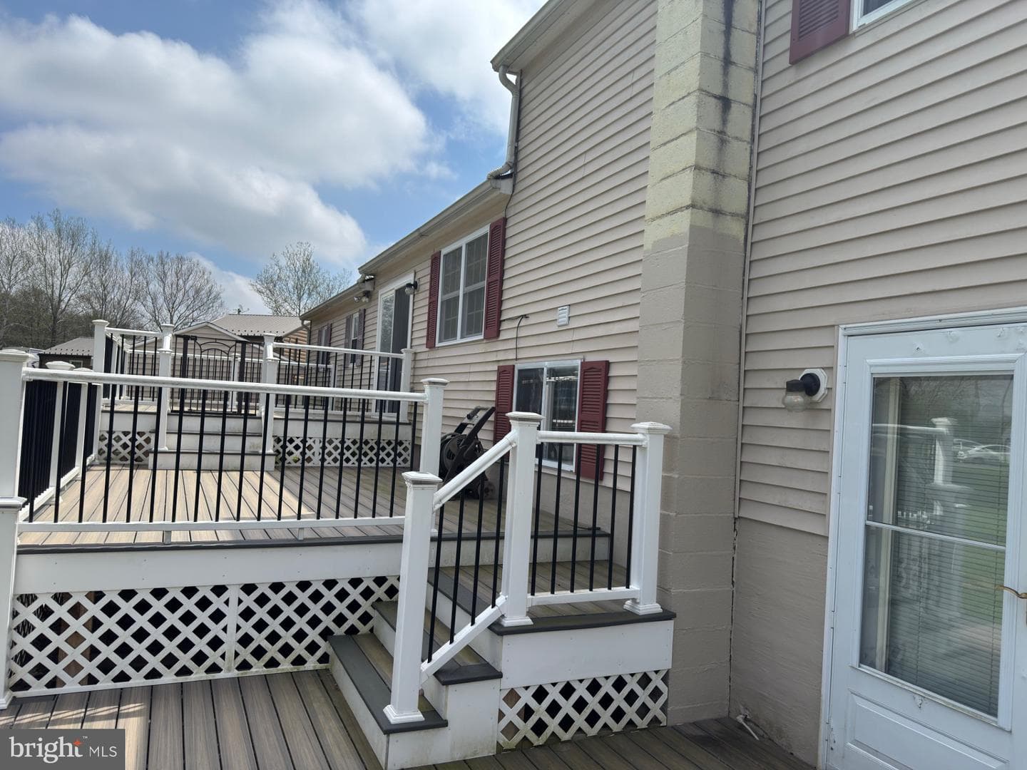 715 Hempfield Hill photo 22