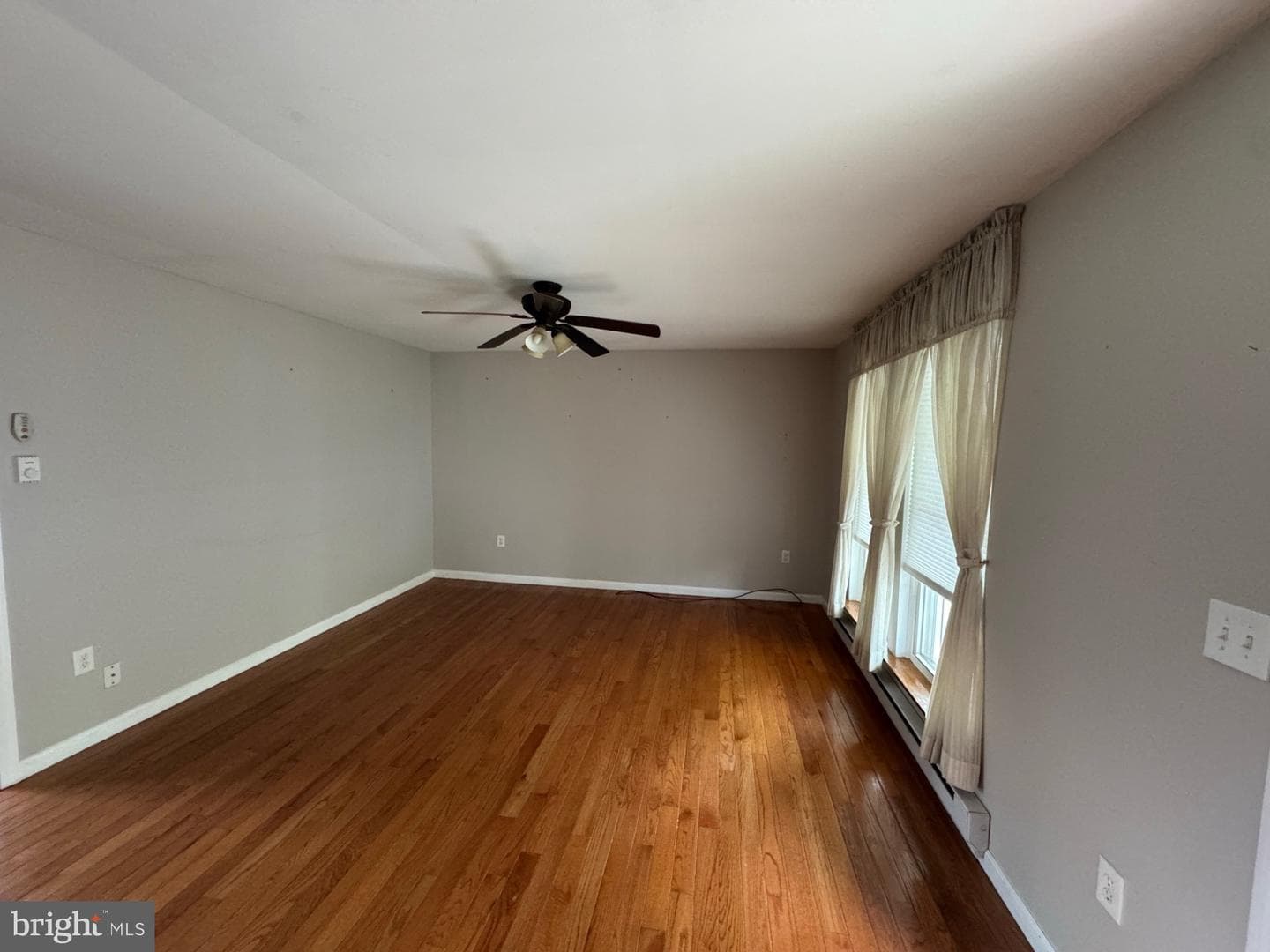 715 Hempfield Hill photo 3