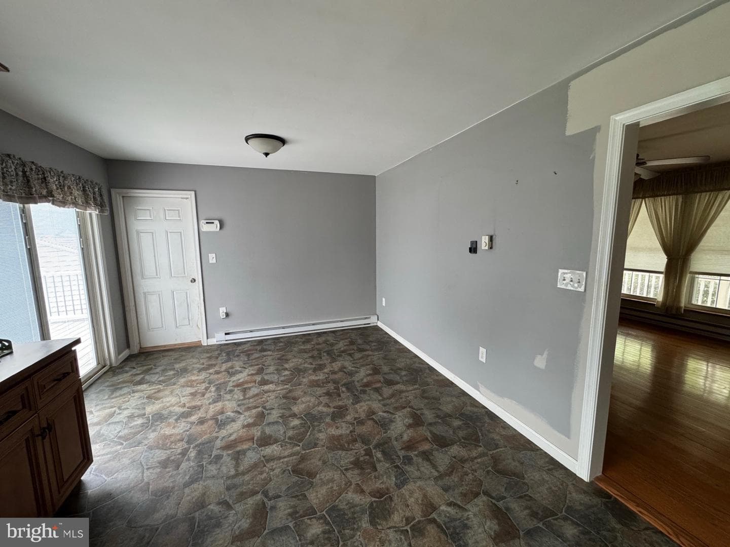 715 Hempfield Hill photo 6