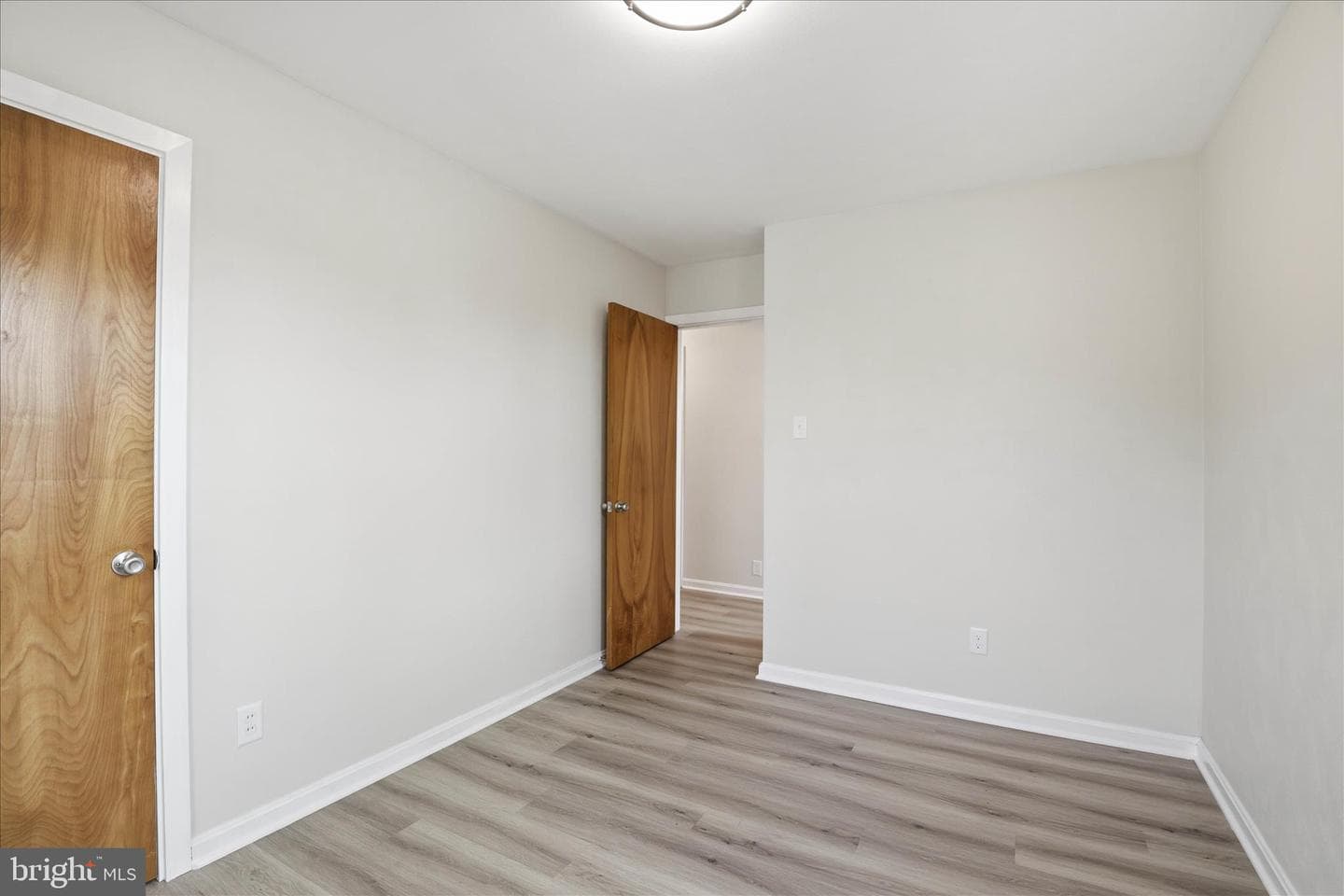 216 N Pitt Street photo 22