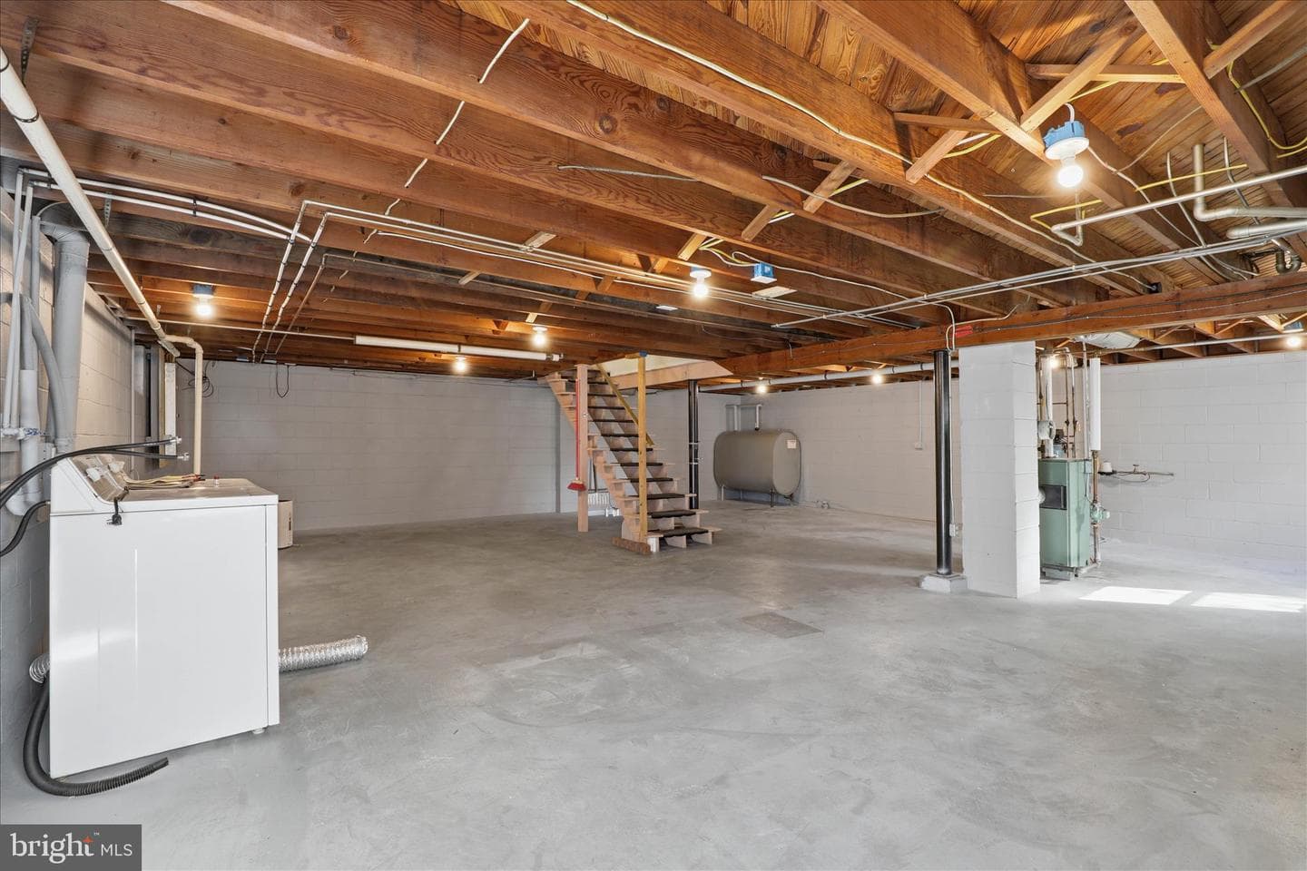 216 N Pitt Street photo 28
