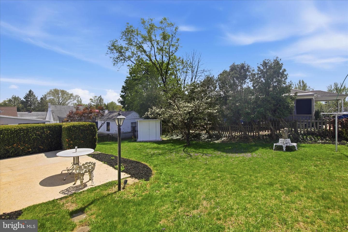 216 N Pitt Street photo 31