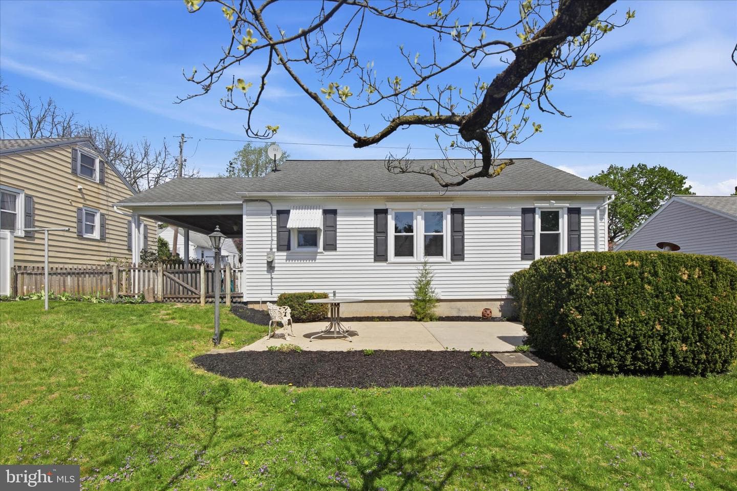 216 N Pitt Street photo 33