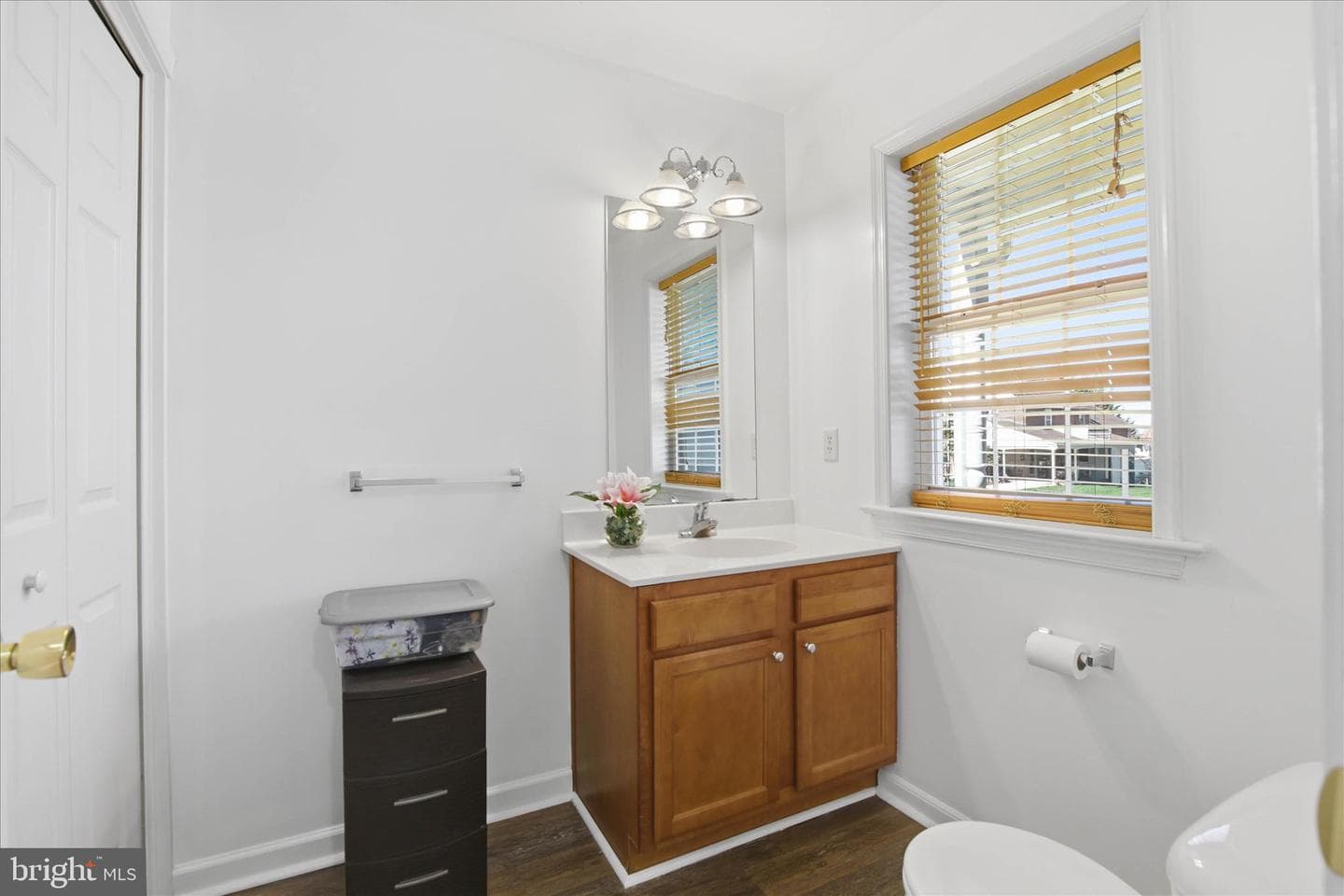 118 E Broad Street photo 12