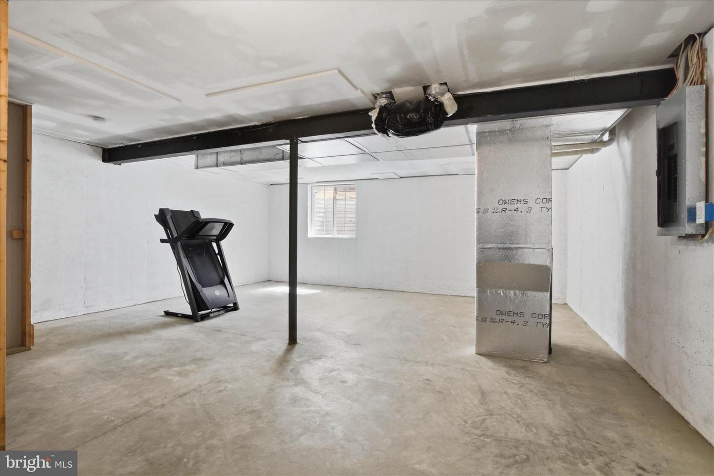 118 E Broad Street photo 26