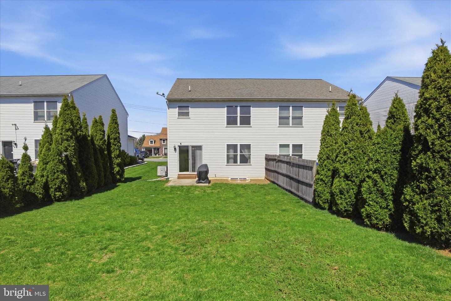 118 E Broad Street photo 28