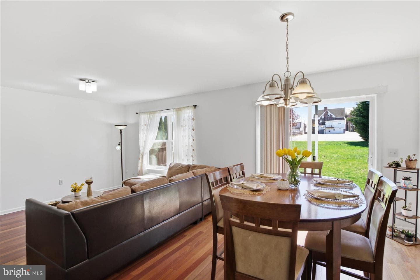 118 E Broad Street photo 6